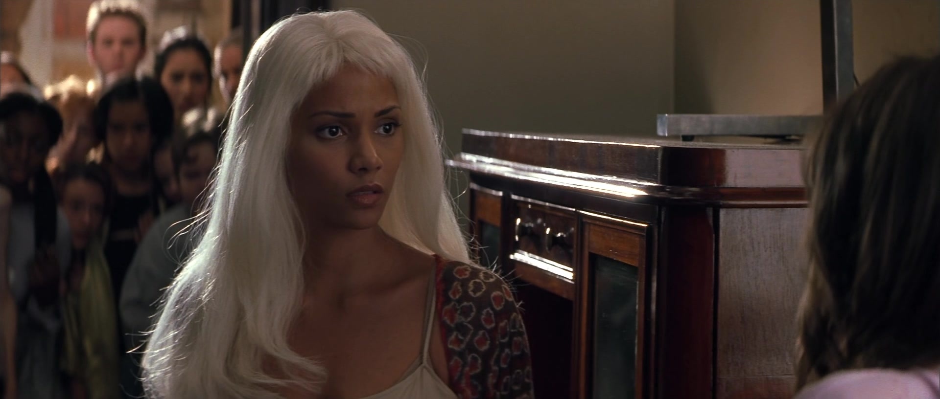 X-Men (2000), wide, 2.35:1 — film still