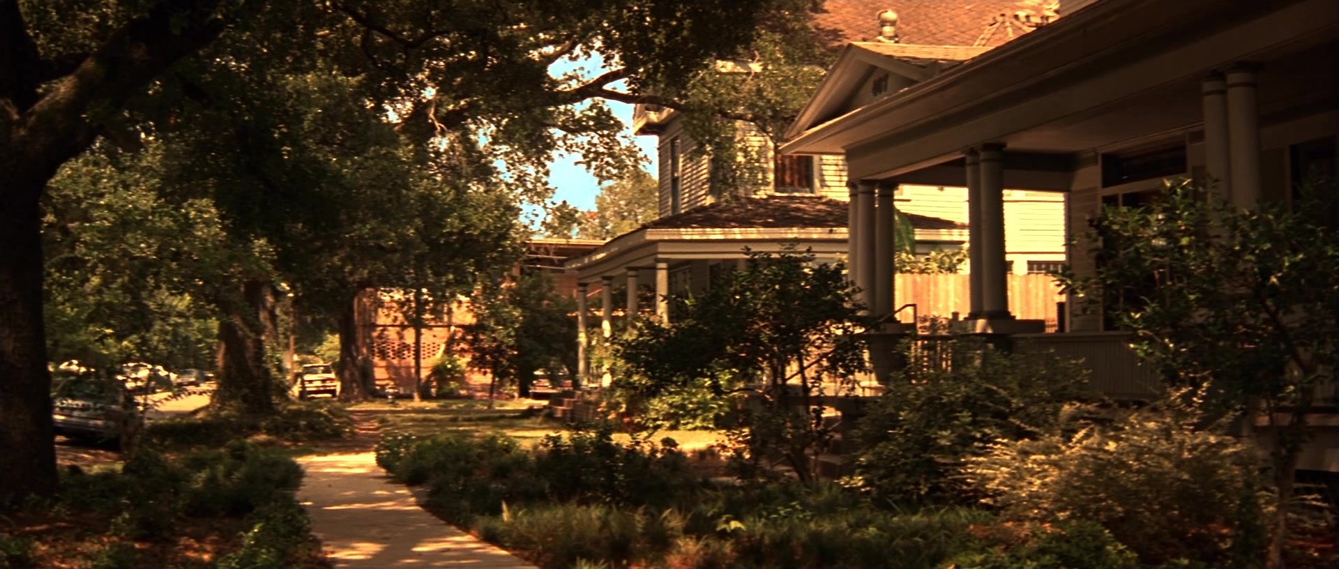 X-Men (2000), wide, 2.35:1 — film still