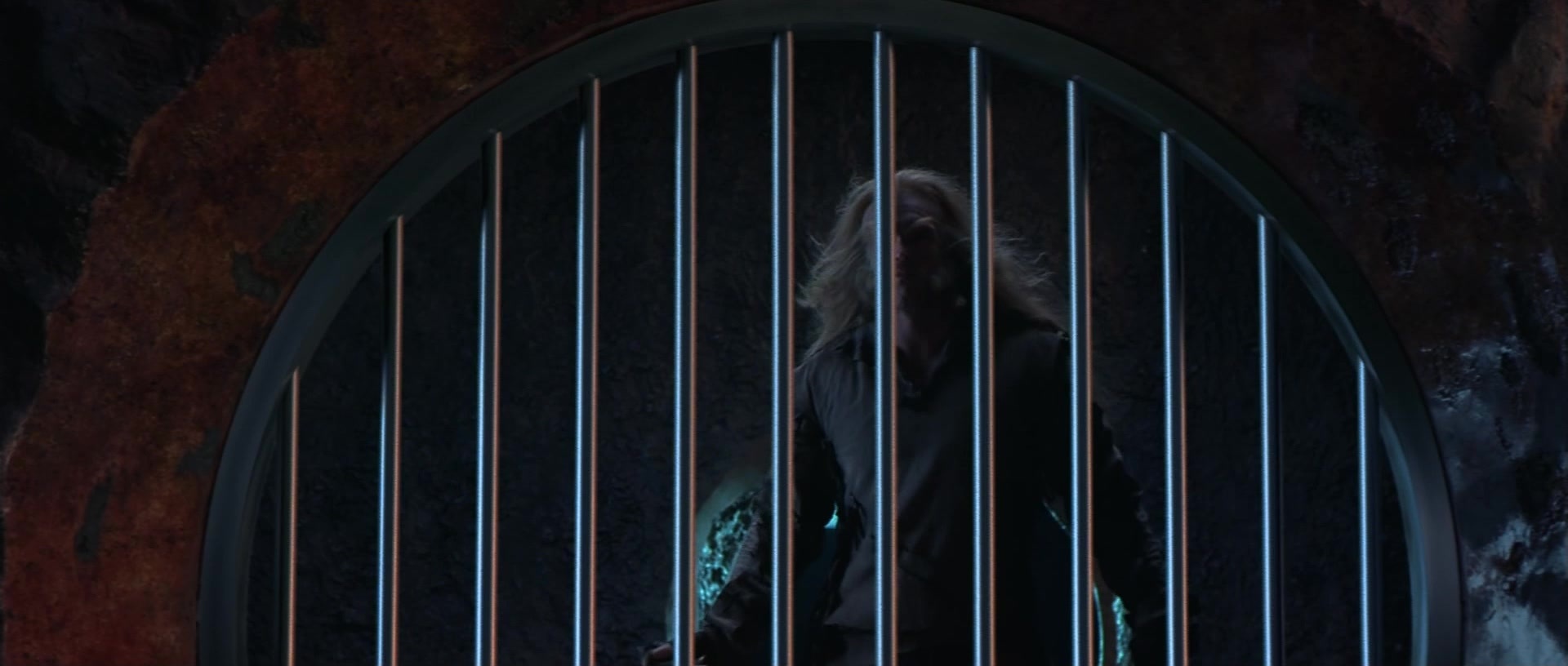 X-Men (2000), wide, 2.35:1 — film still