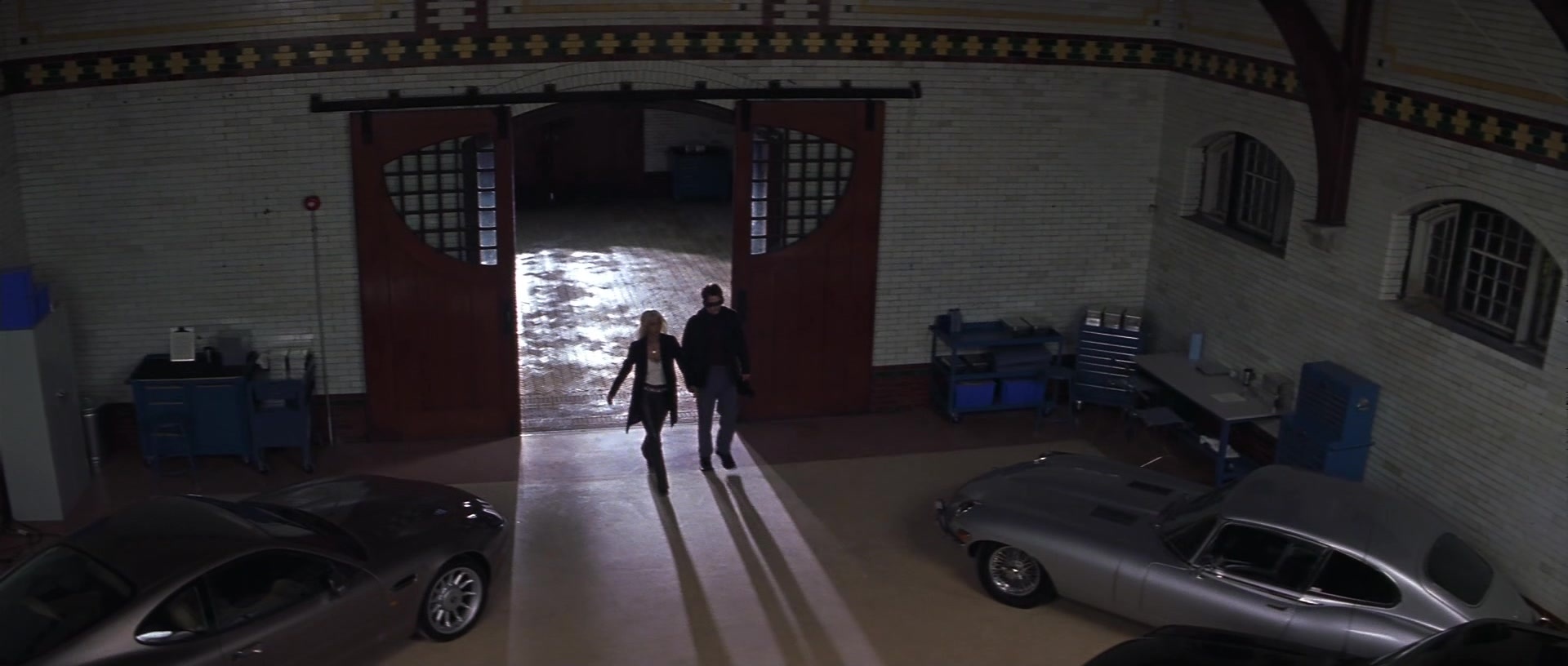 X-Men (2000), wide, 2.35:1 — film still