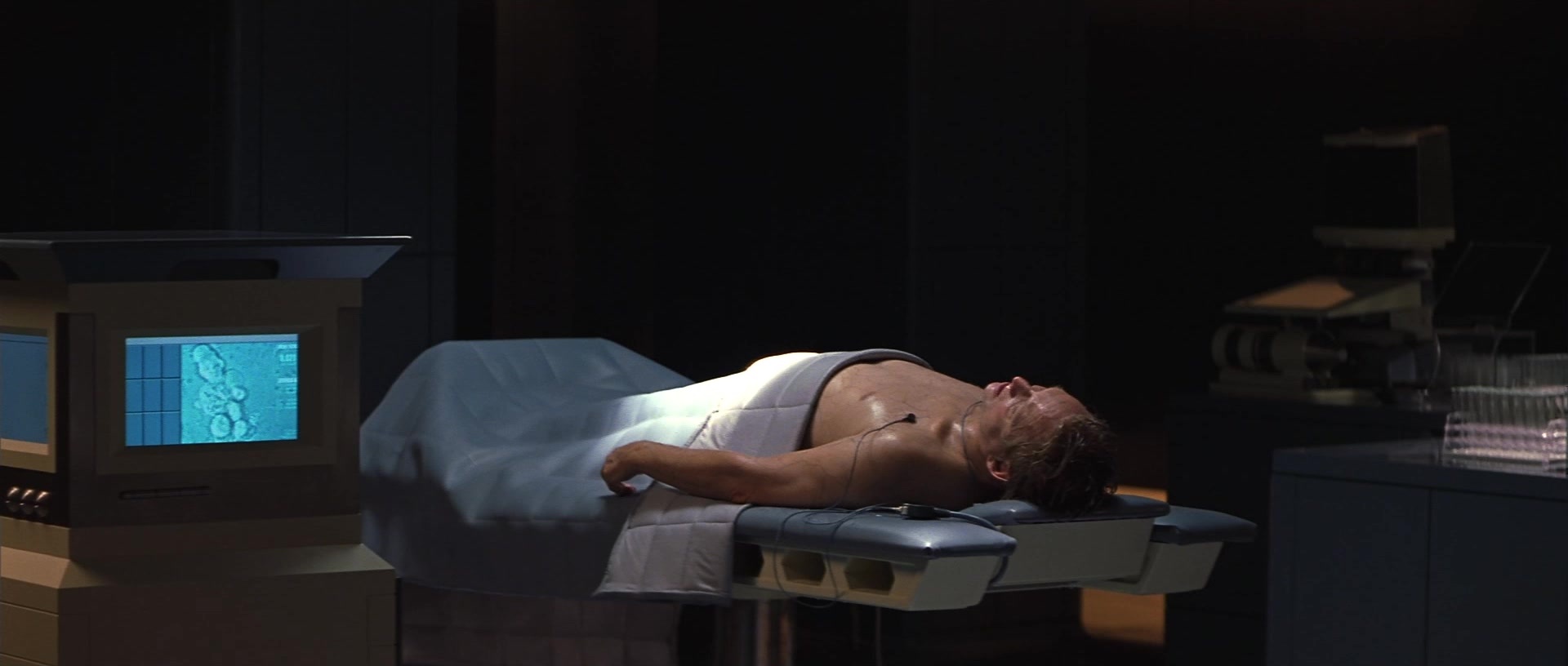 X-Men (2000), unknown, 2.35:1 — film still