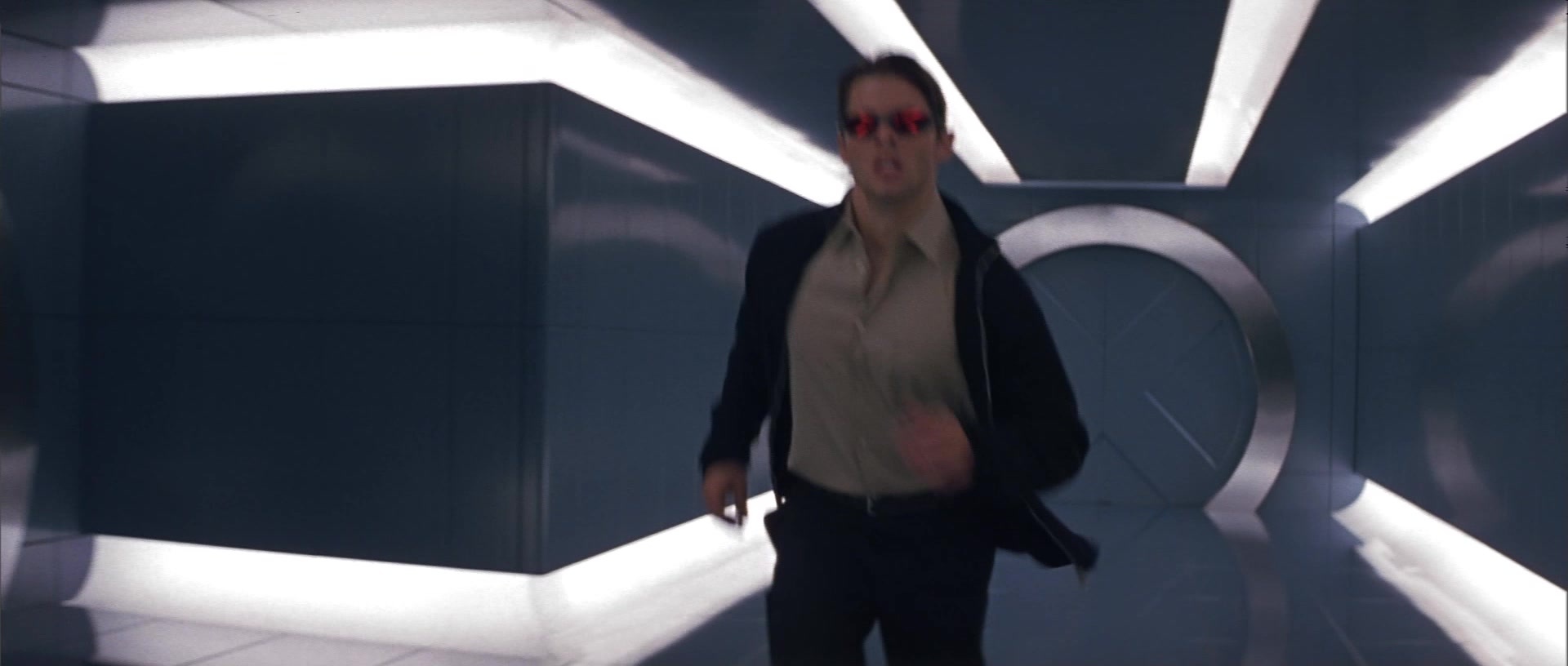 X-Men (2000), wide, 2.35:1 — film still