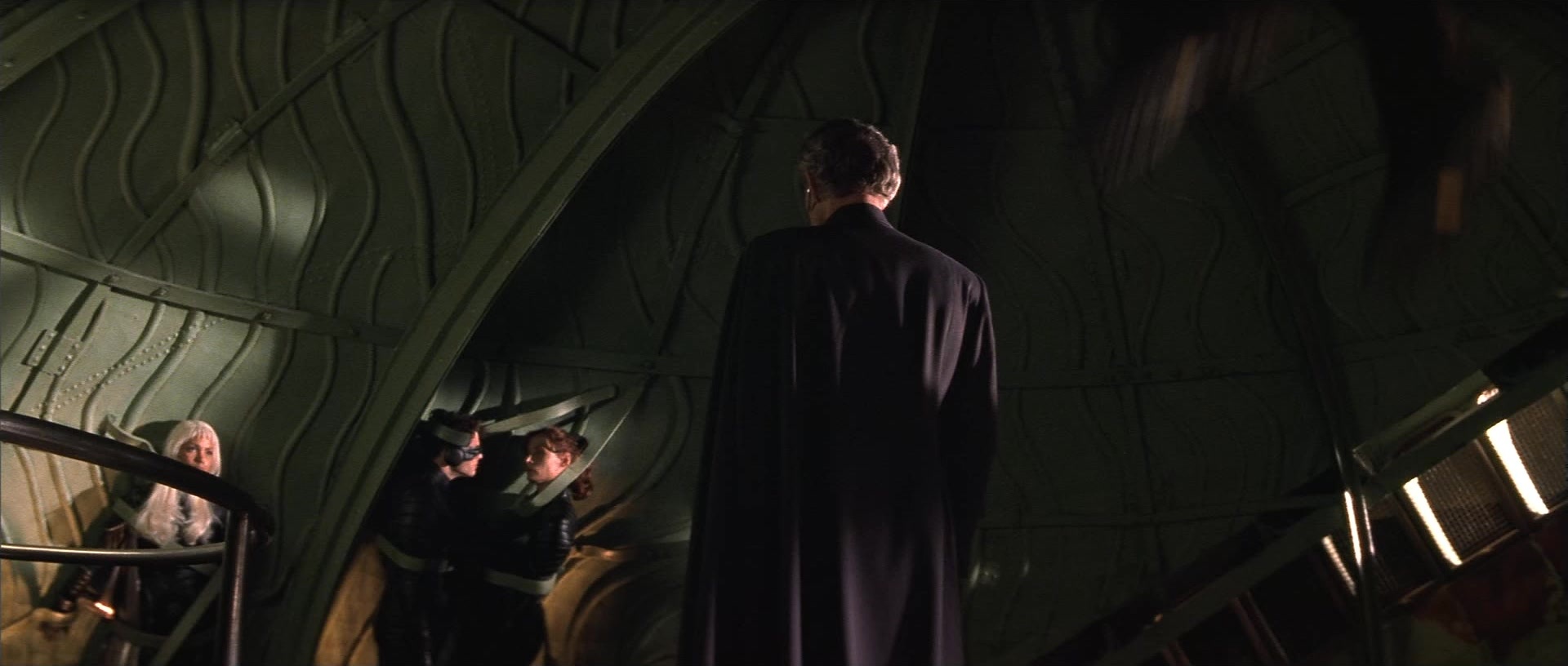 X-Men (2000), wide, 2.35:1 — film still