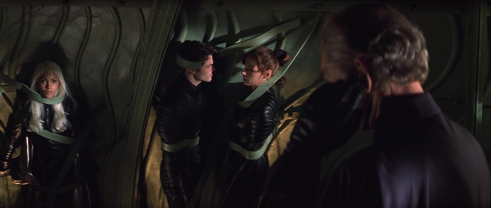 X-Men (2000), wide, 2.35:1 — film still