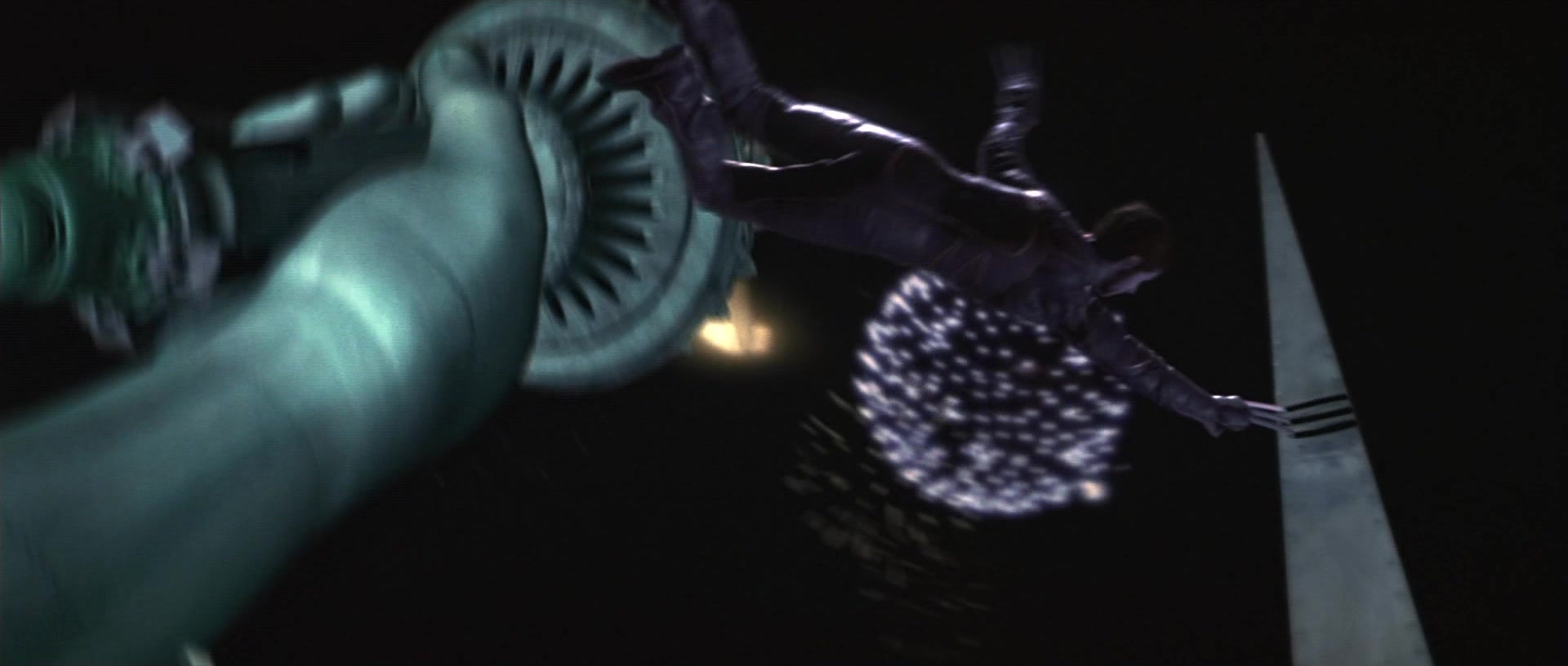 X-Men (2000), wide, 2.35:1 — film still