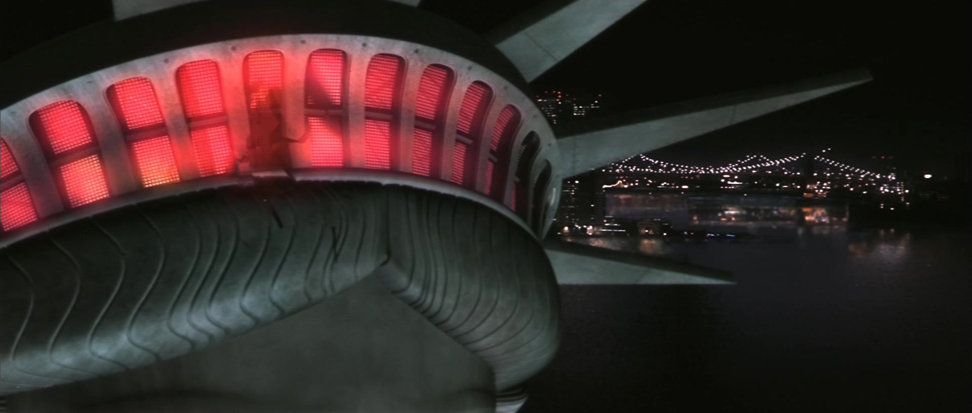 X-Men (2000), wide, 2.35:1 — film still