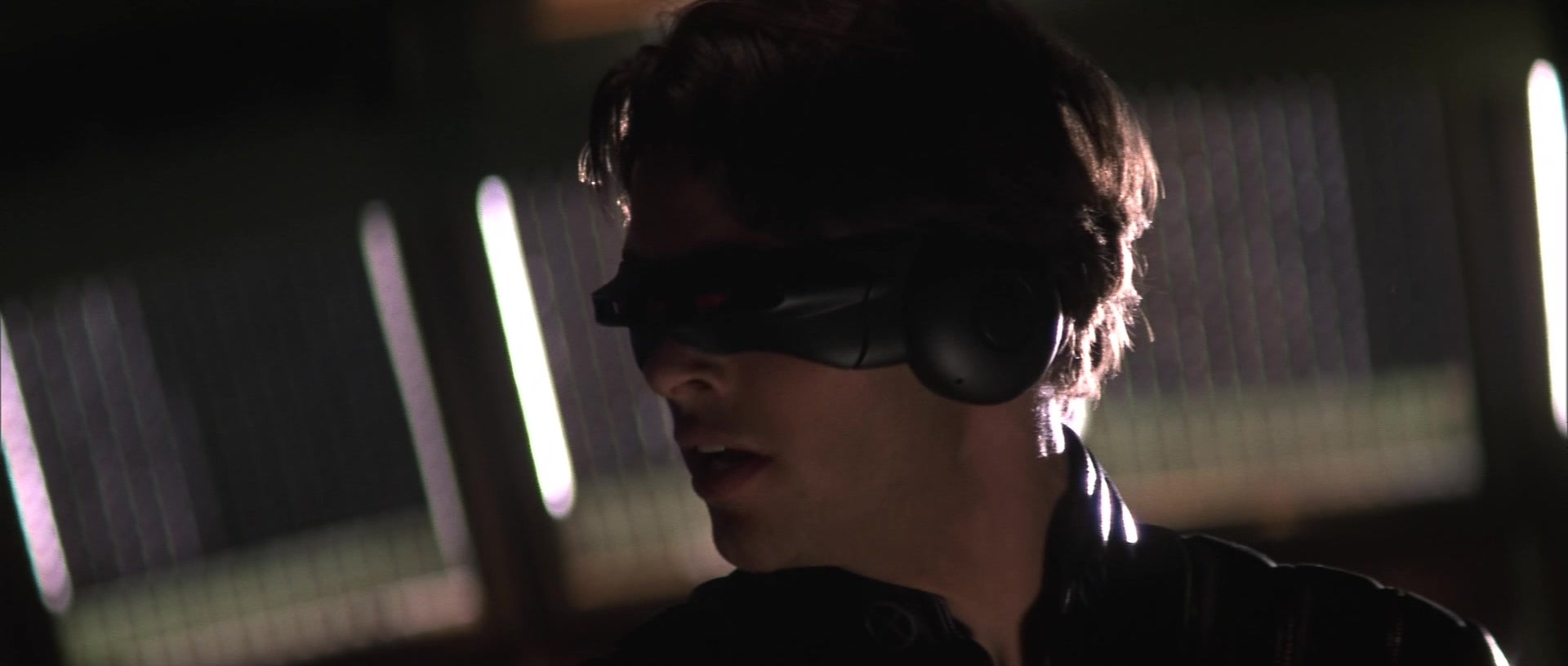 X-Men (2000), medium, 2.35:1 — film still