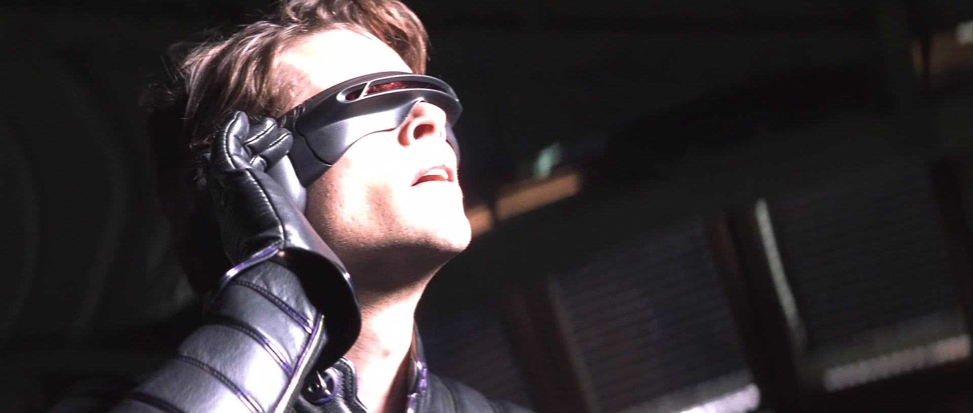 X-Men (2000), wide, 2.35:1 — film still