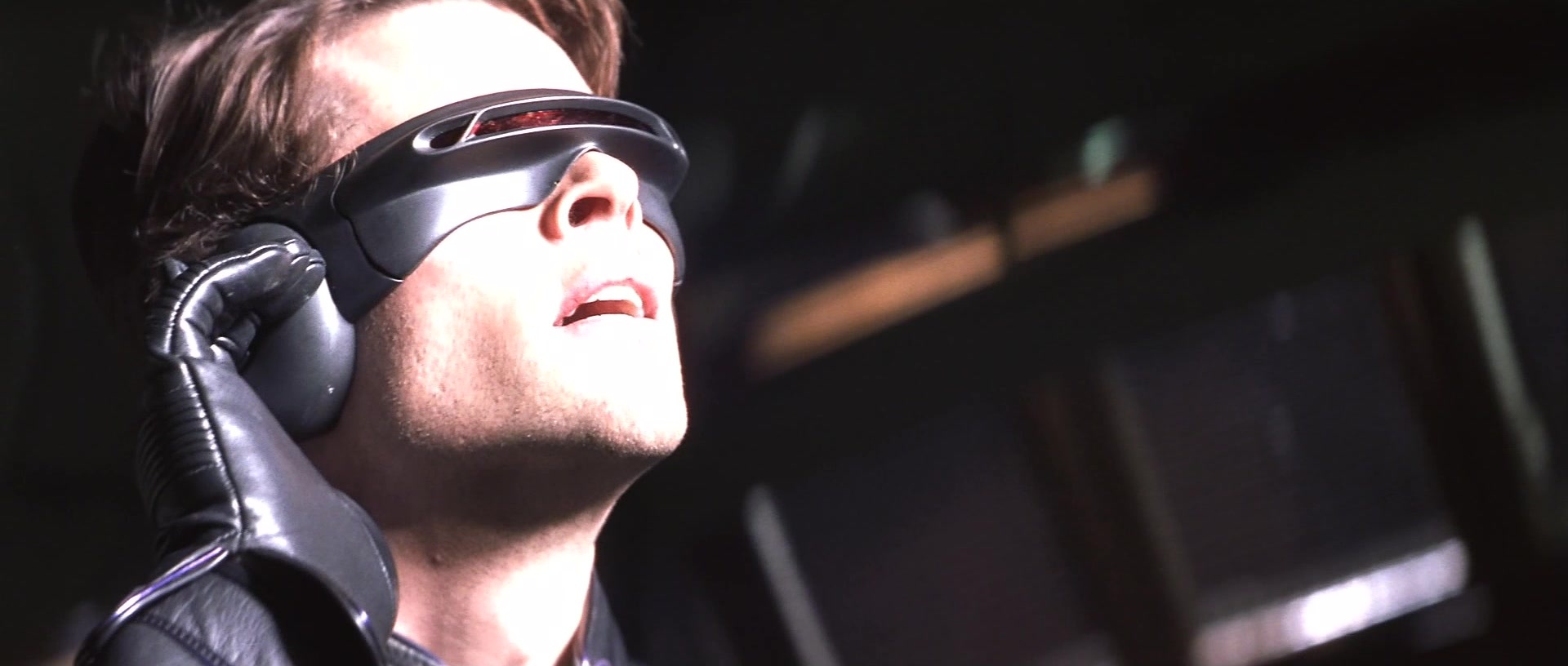 X-Men (2000), wide, 2.35:1 — film still