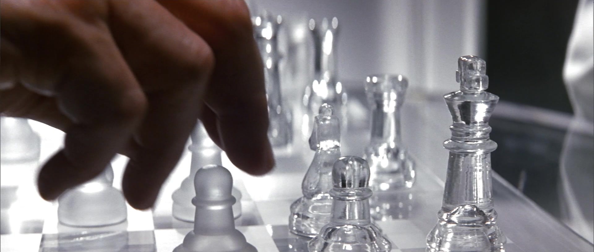 X-Men (2000), wide, 2.35:1 — film still
