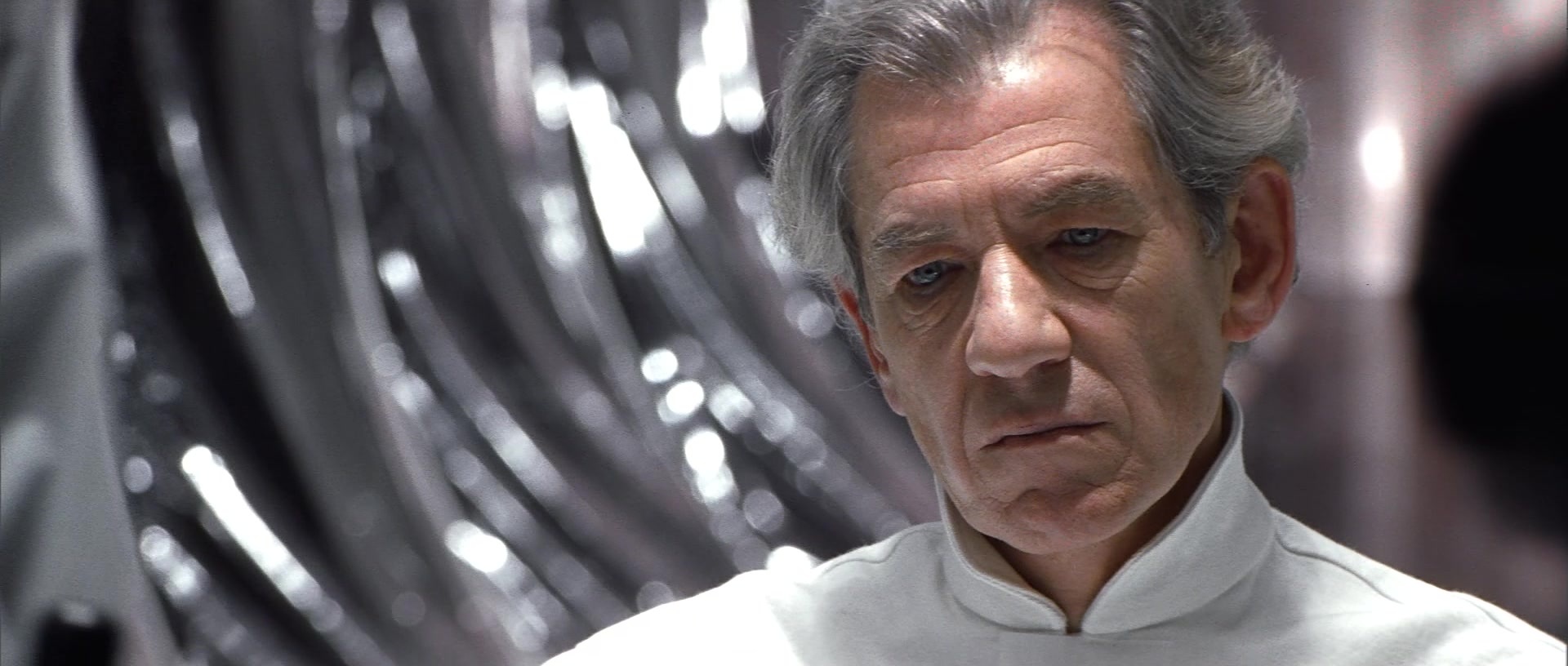 X-Men (2000), close, 2.35:1 — film still
