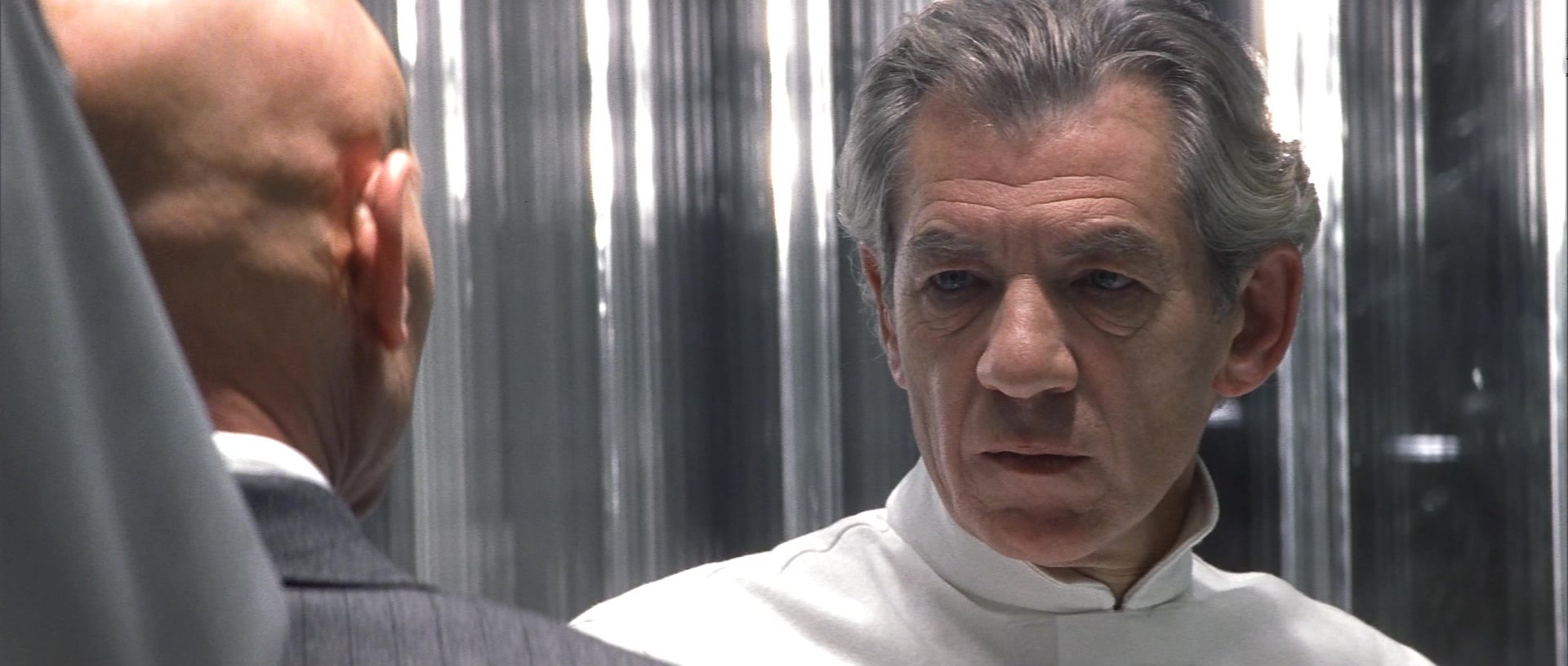 X-Men (2000), close, 2.35:1 — film still
