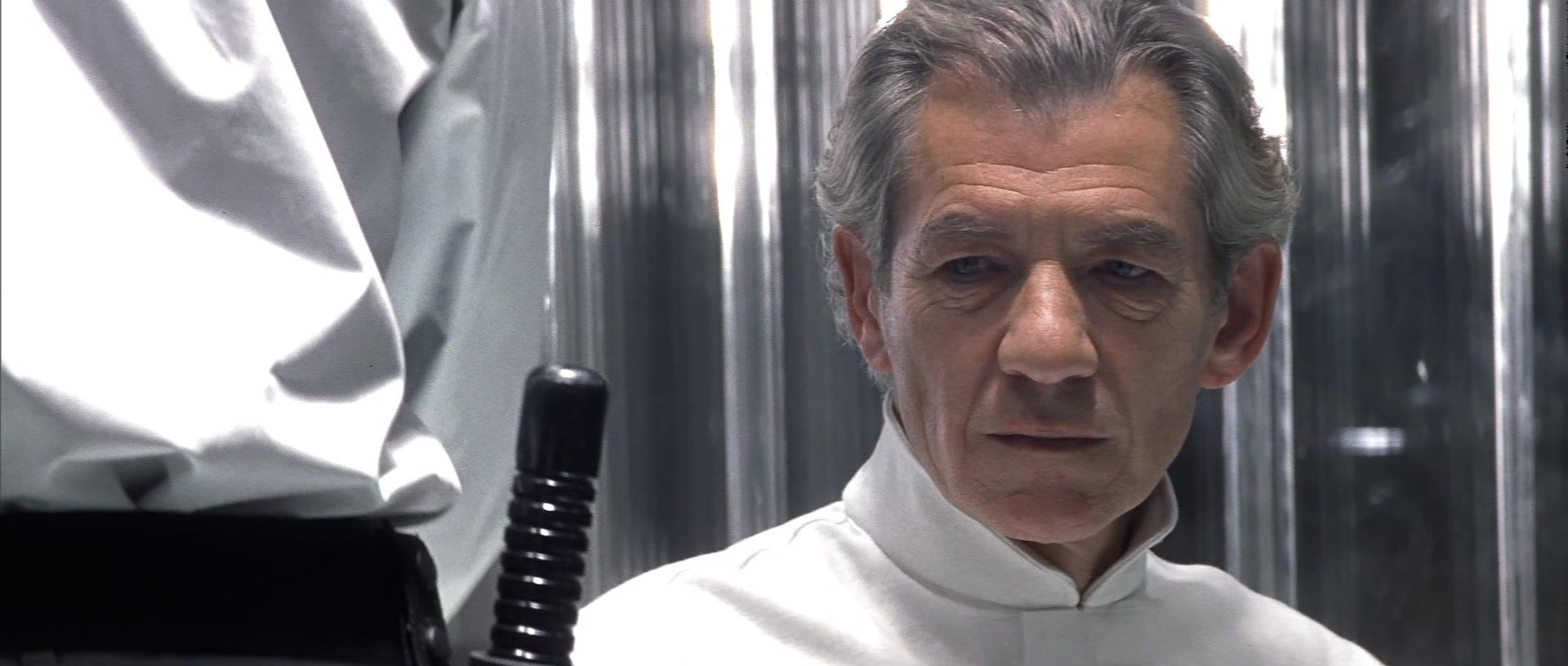 X-Men (2000), close, 2.35:1 — film still