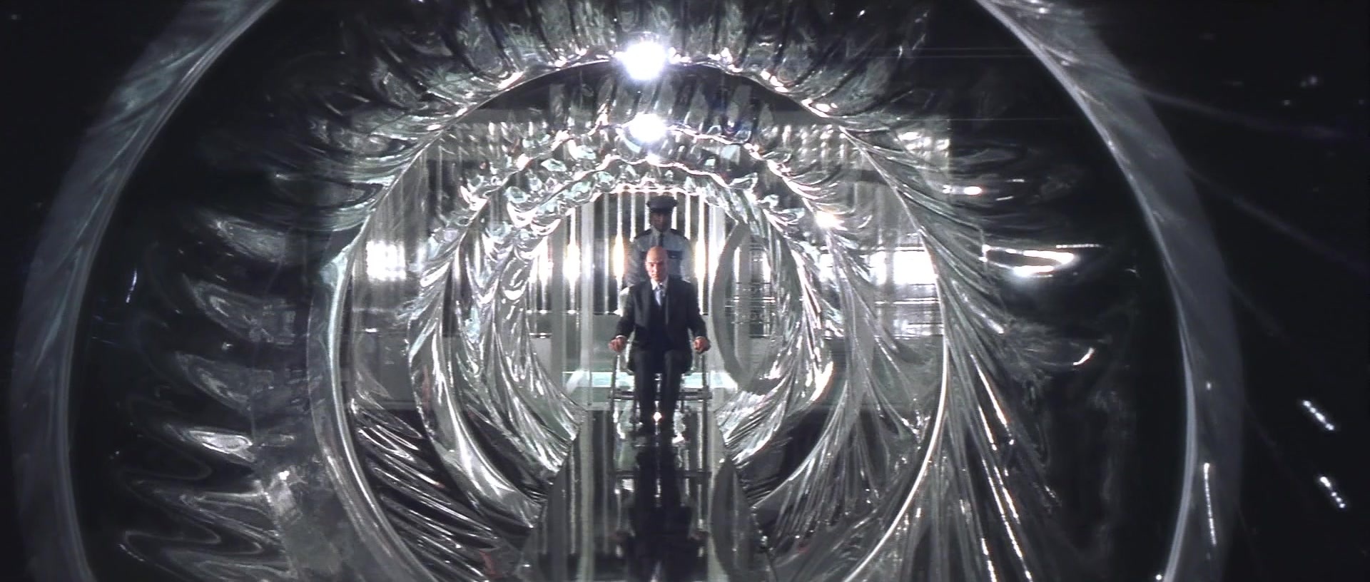 X-Men (2000), wide, 2.35:1 — film still