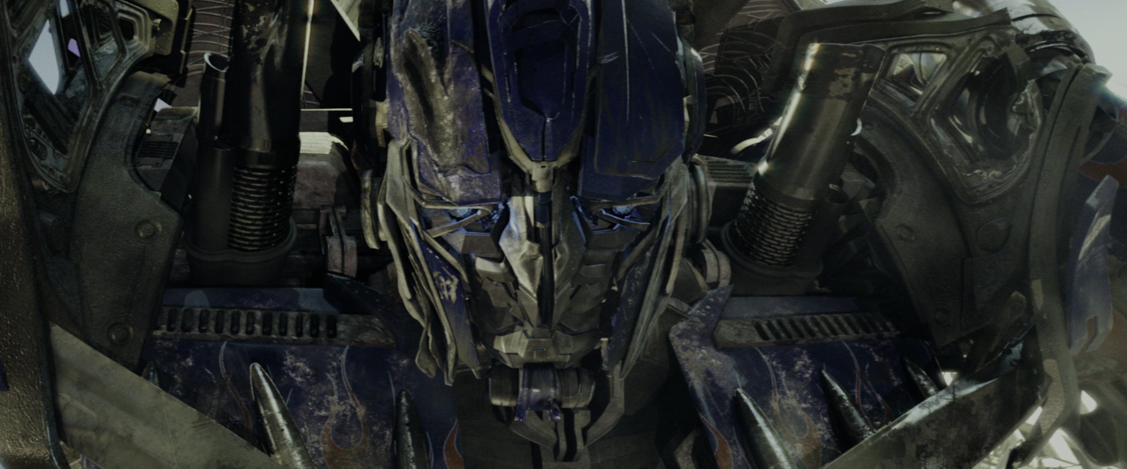 Transformers (2007), wide, 2.40:1 — film still