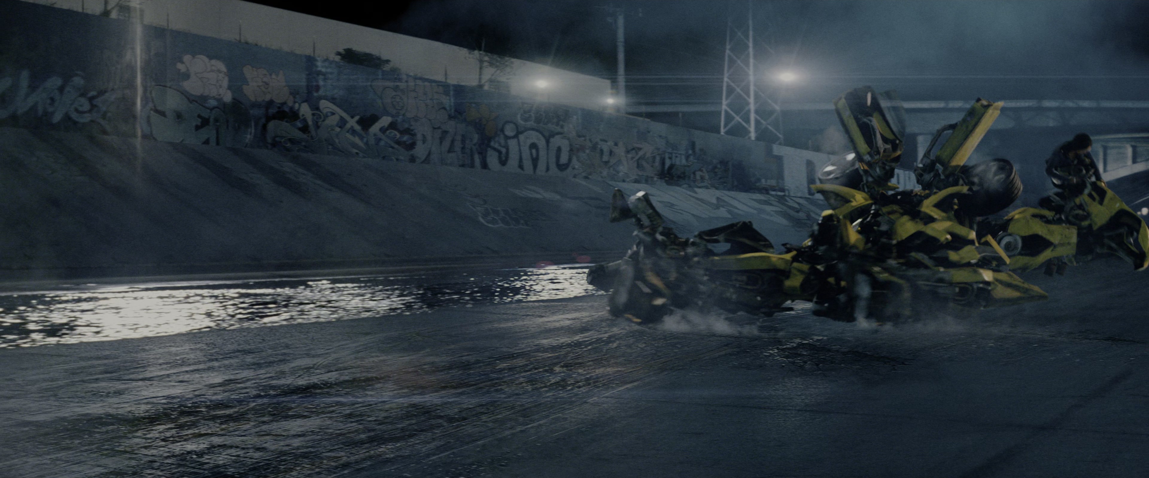 Transformers (2007), wide, 2.40:1 — film still