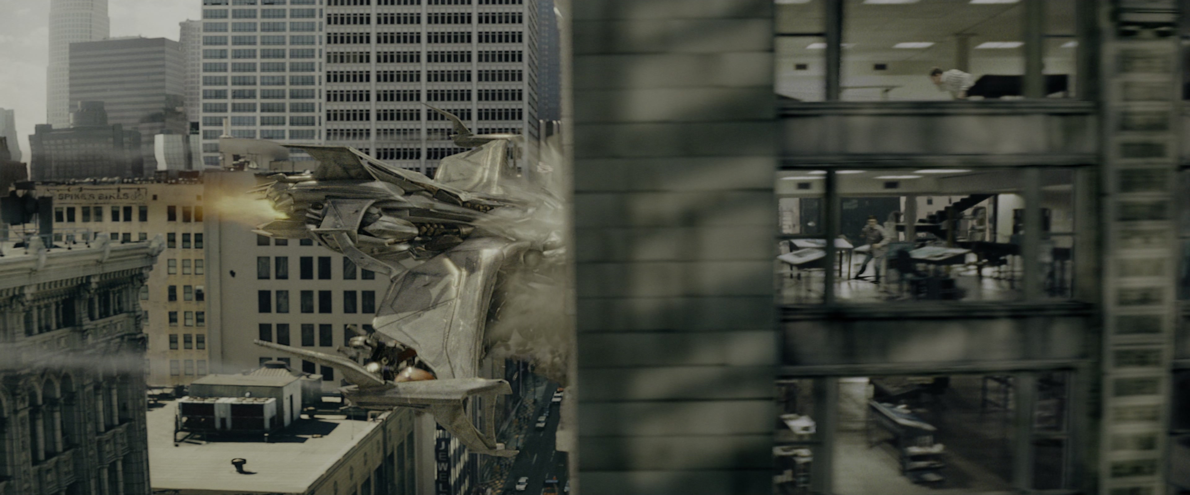Transformers (2007), wide, 2.40:1 — film still