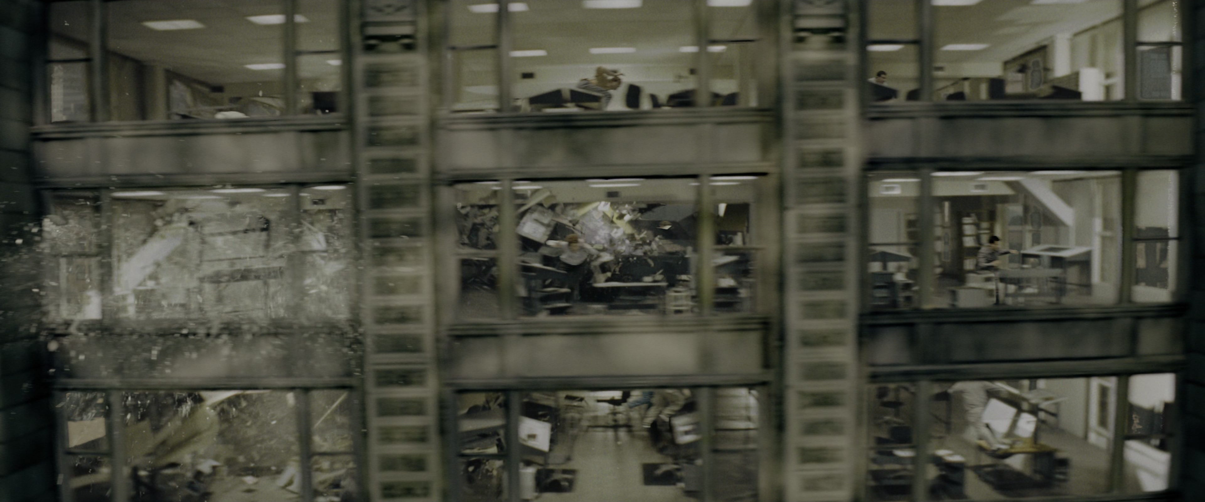 Transformers (2007), wide, 2.40:1 — film still