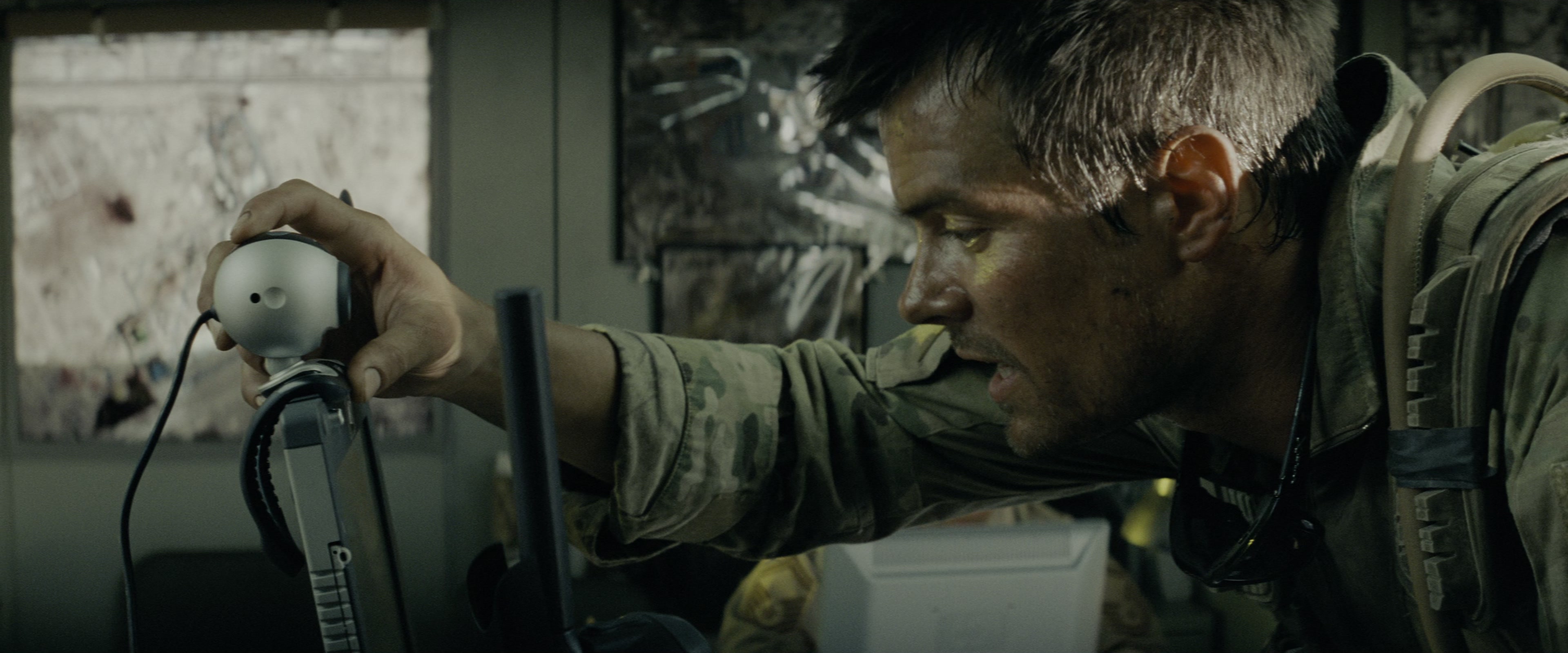 Transformers (2007), wide, 2.40:1 — film still