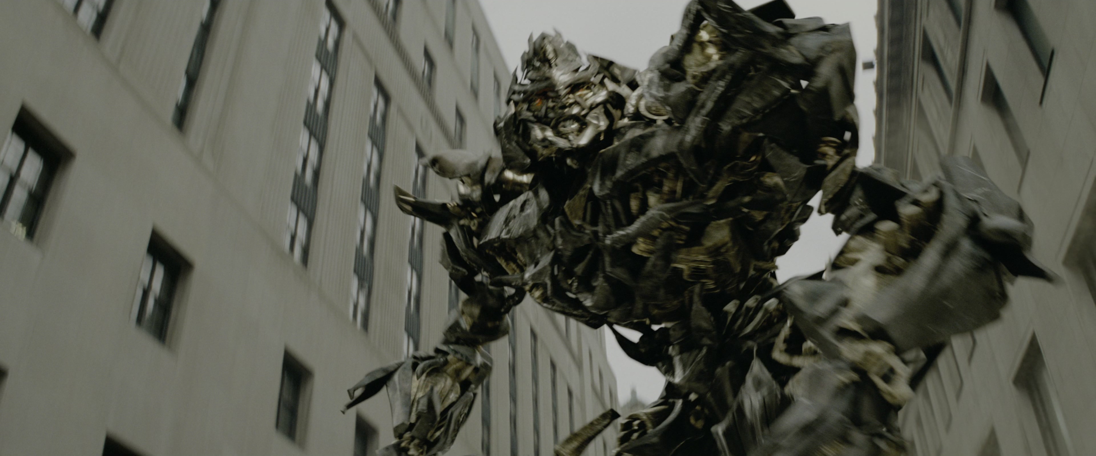 Transformers (2007), wide, 2.40:1 — film still