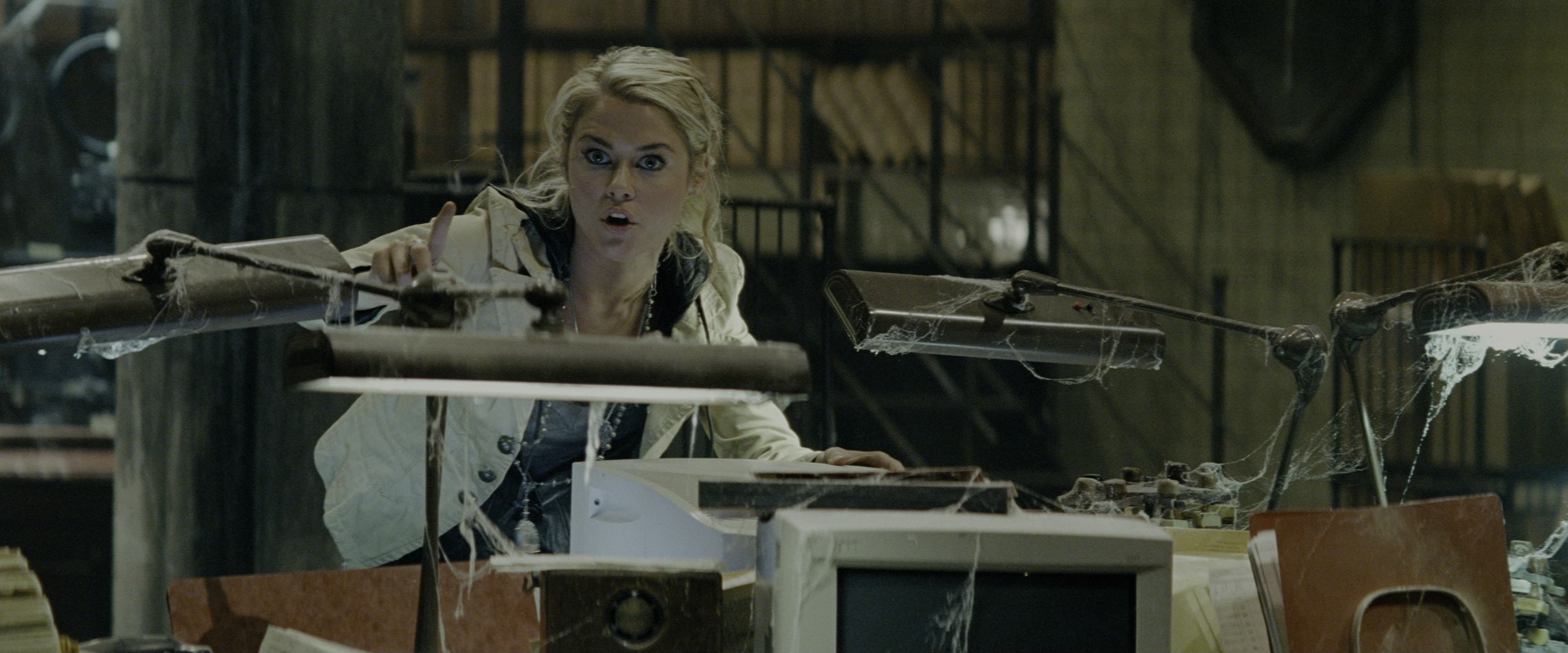 Transformers (2007), wide, 2.40:1 — film still