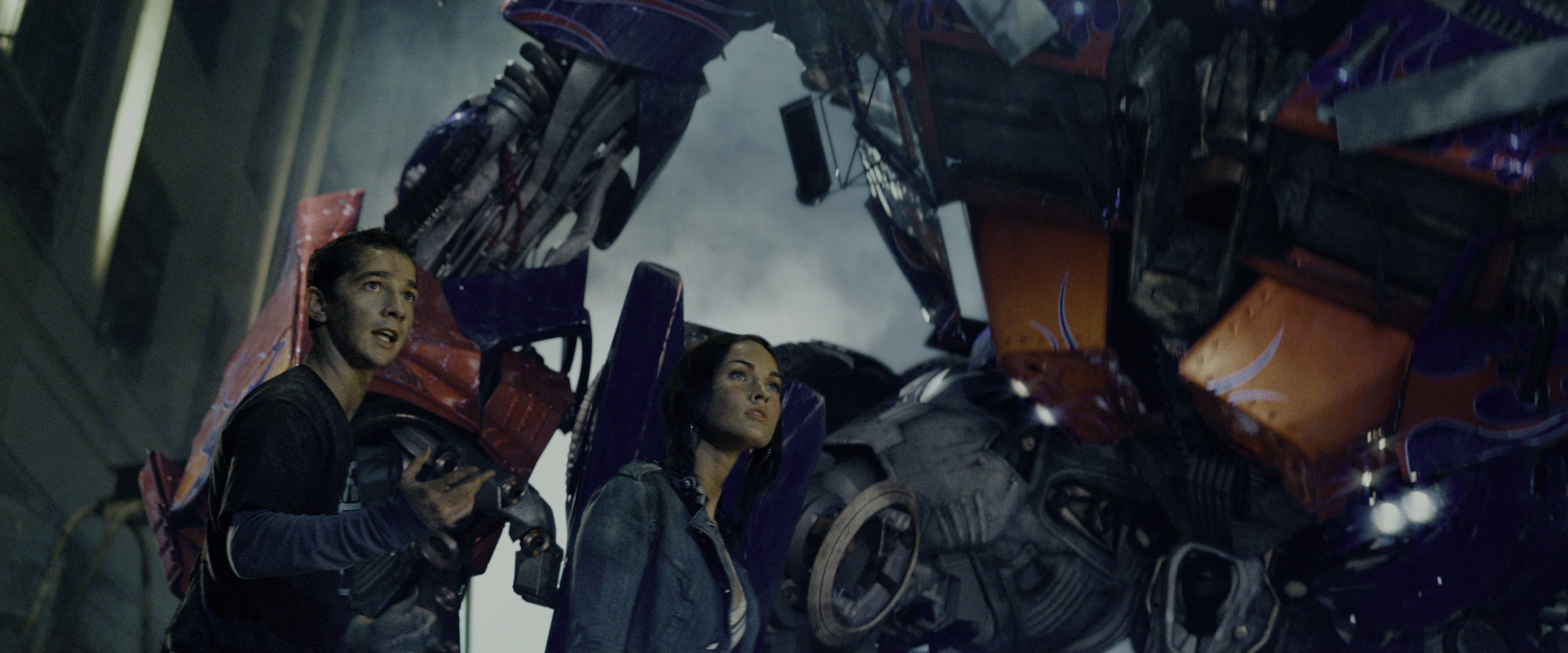 Transformers (2007), wide, 2.40:1 — film still