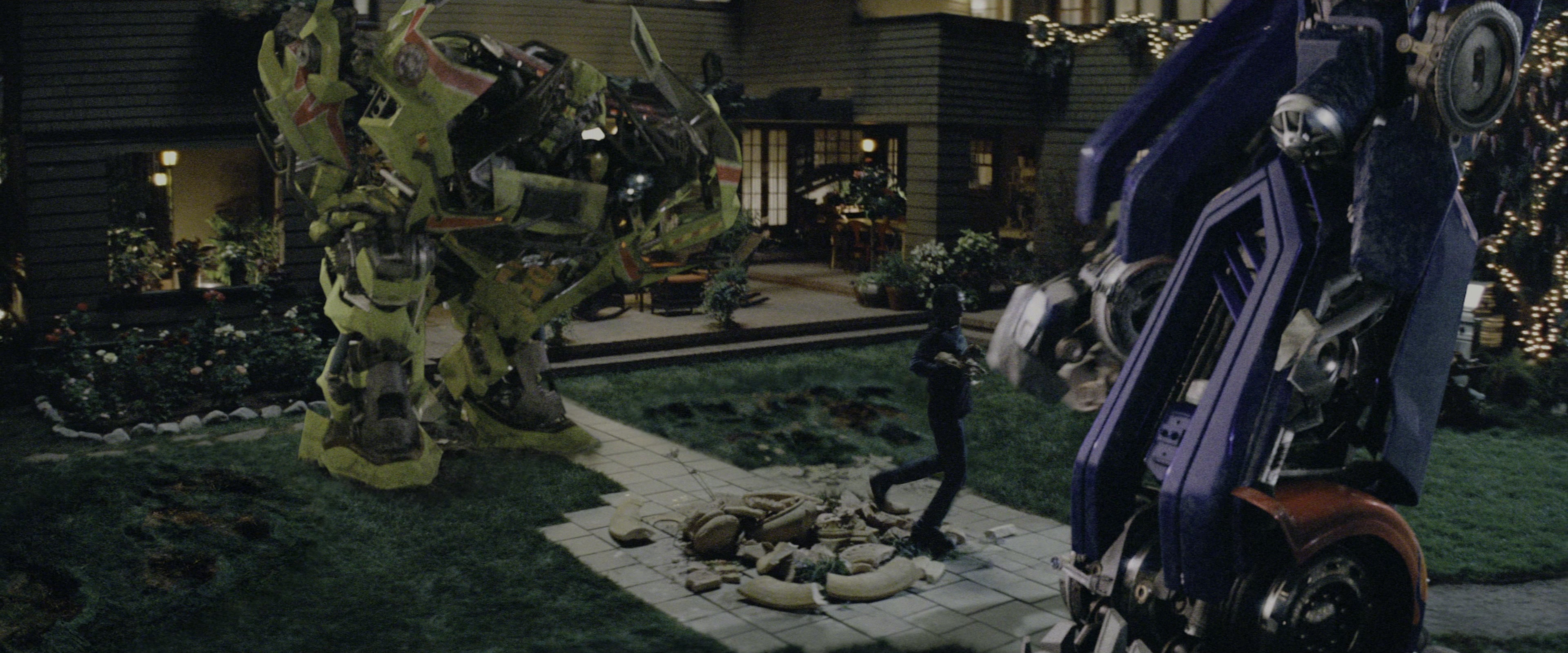 Transformers (2007), wide, 2.40:1 — film still