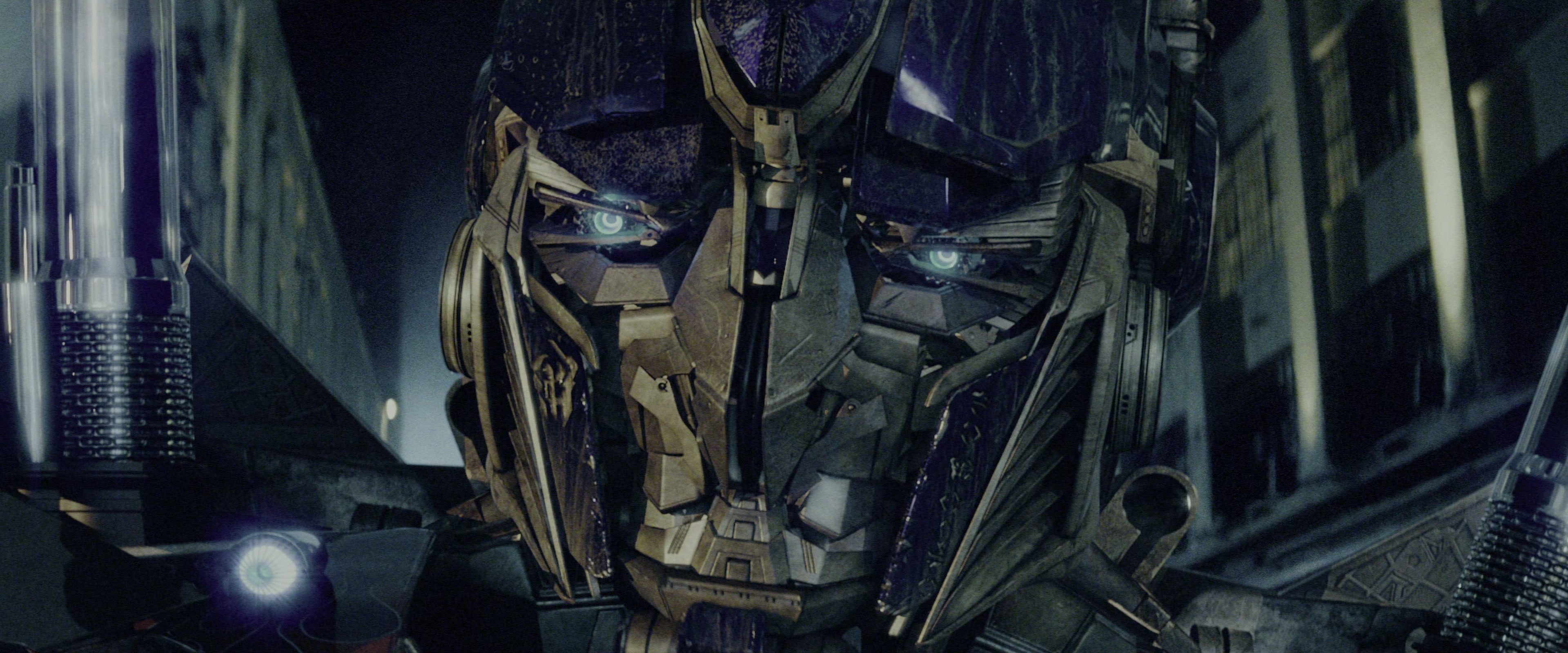Transformers (2007), wide, 2.40:1 — film still