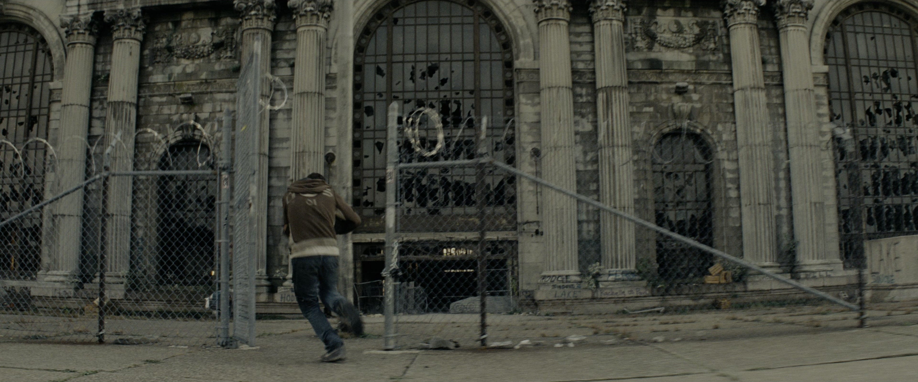 Transformers (2007), wide, 2.40:1 — film still