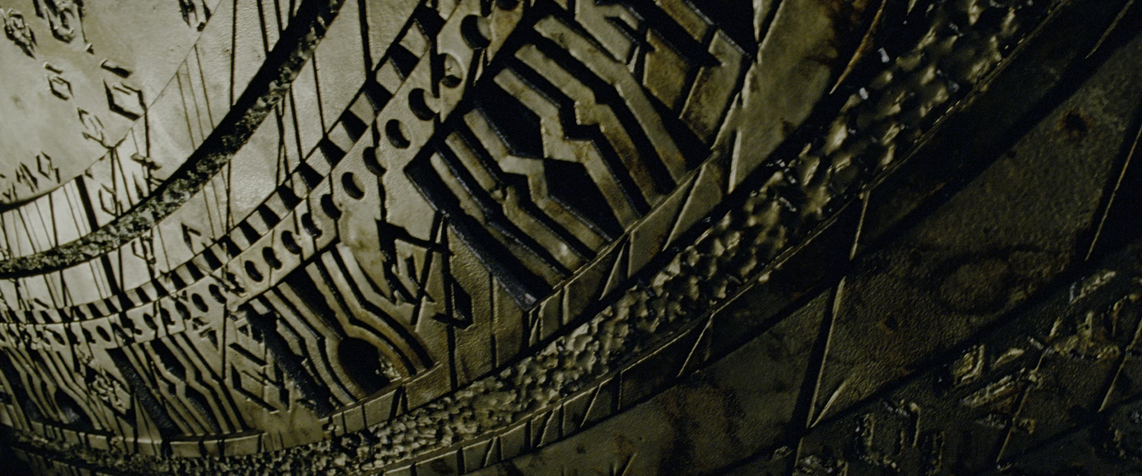 Transformers (2007), wide, 2.40:1 — film still