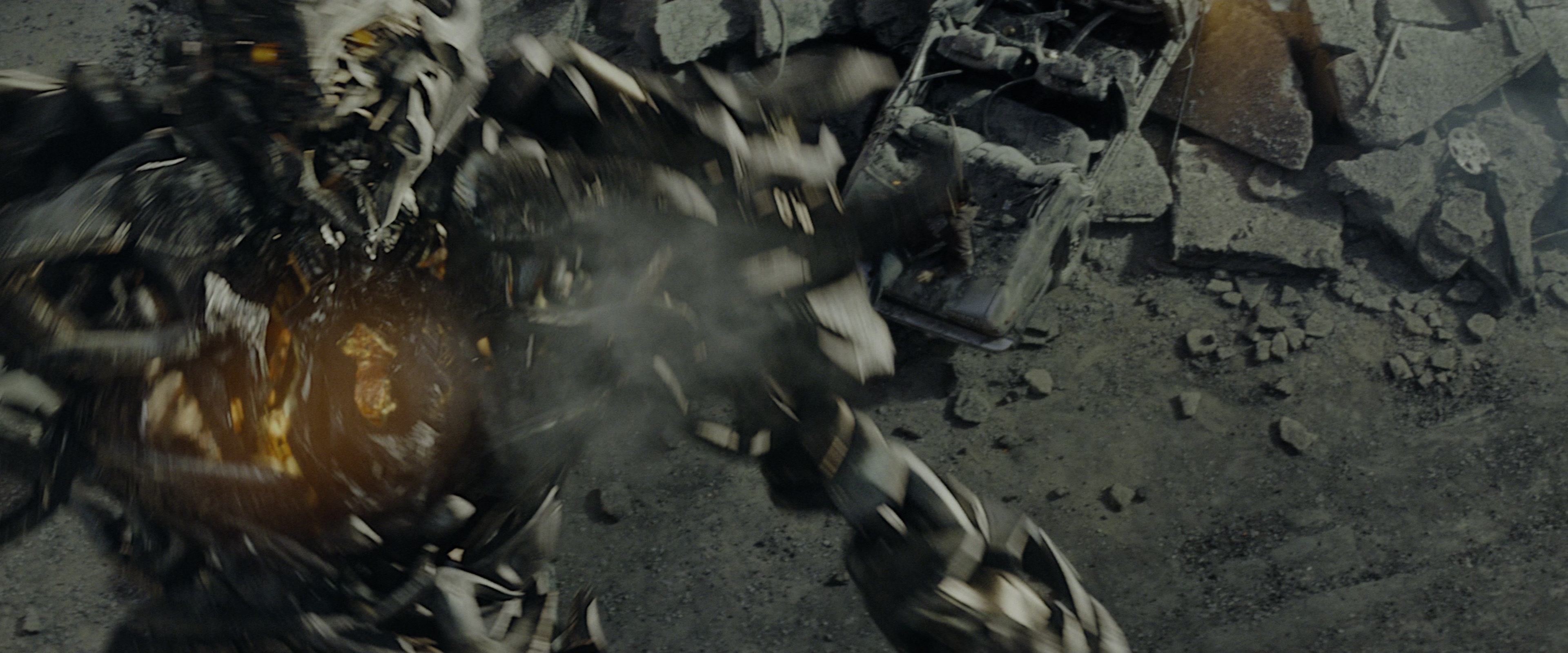 Transformers (2007), wide, 2.40:1 — film still