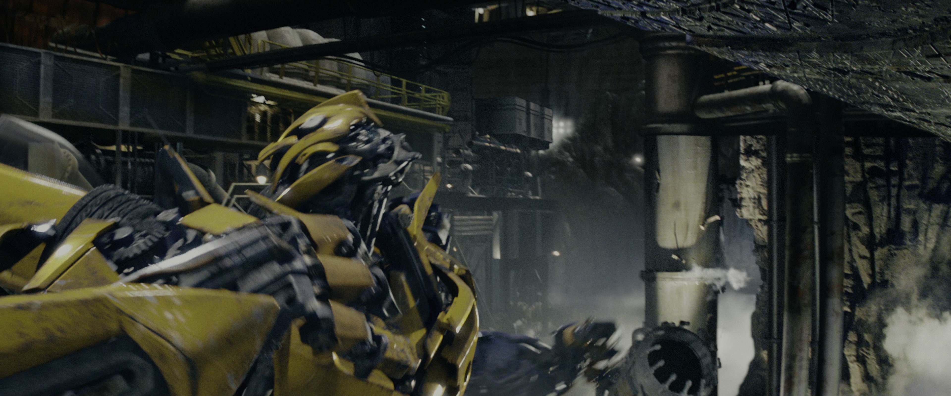 Transformers (2007), wide, 2.40:1 — film still