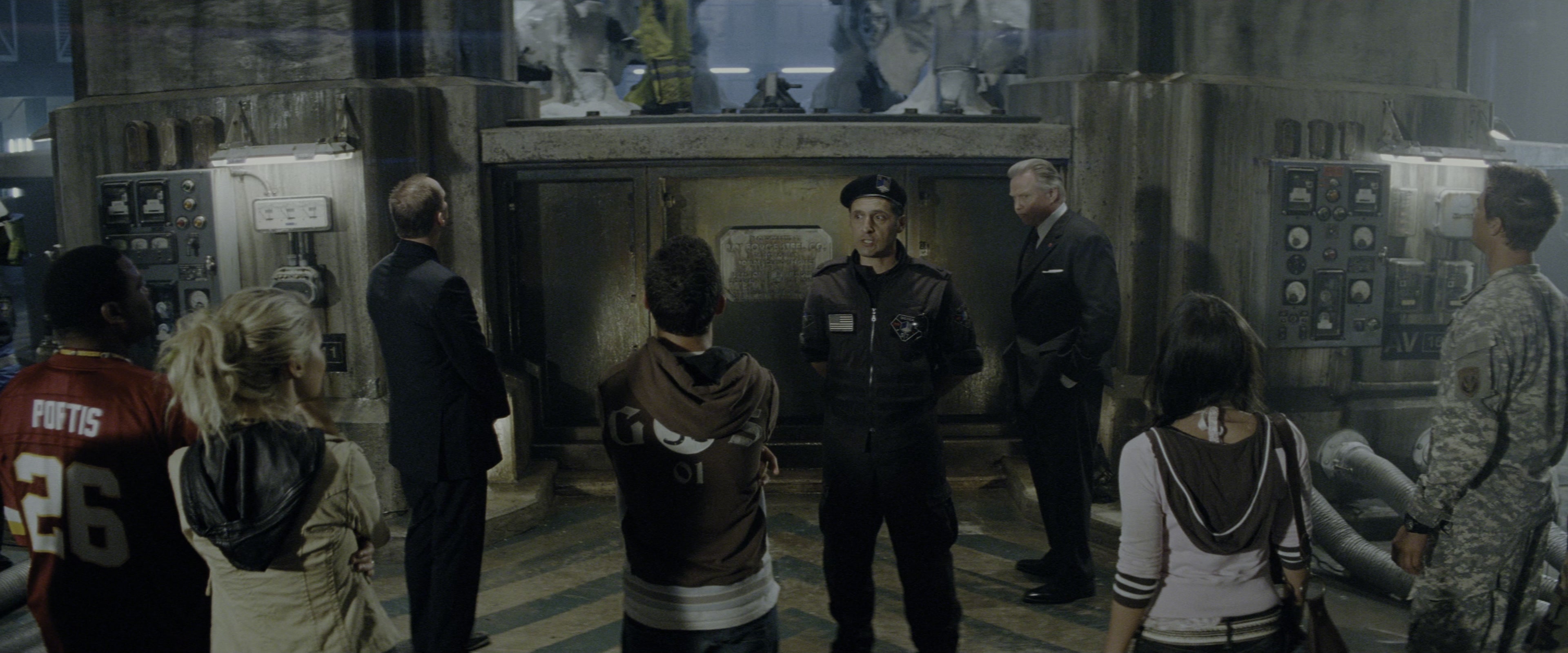 Transformers (2007), wide, 2.40:1 — film still