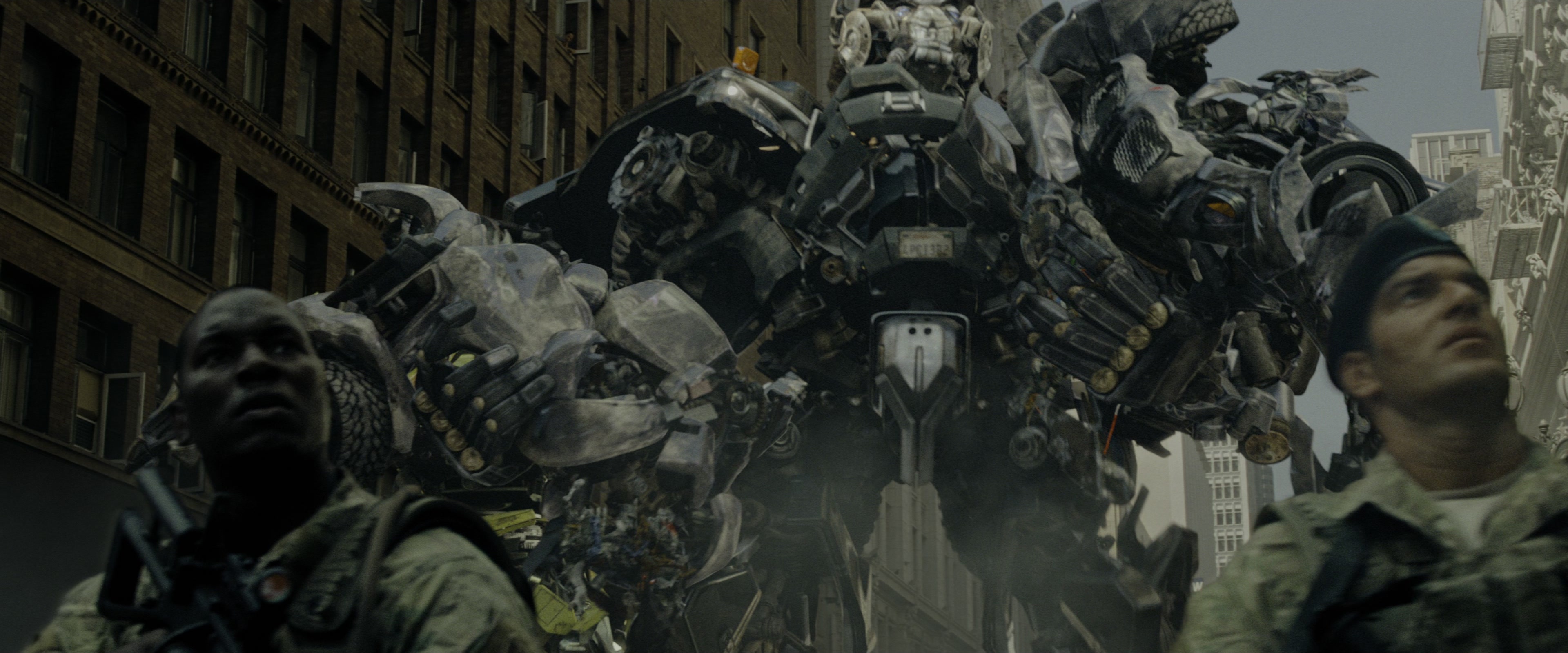 Transformers (2007), wide, 2.40:1 — film still