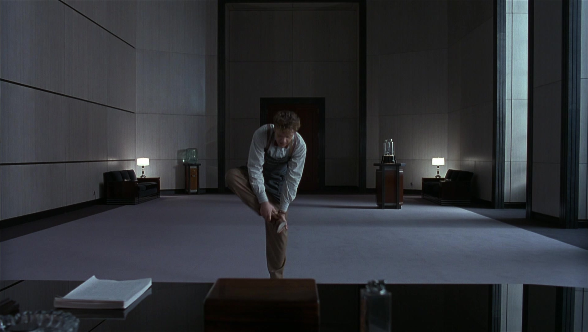 The Hudsucker Proxy (1994), wide, 1.77:1 — film still
