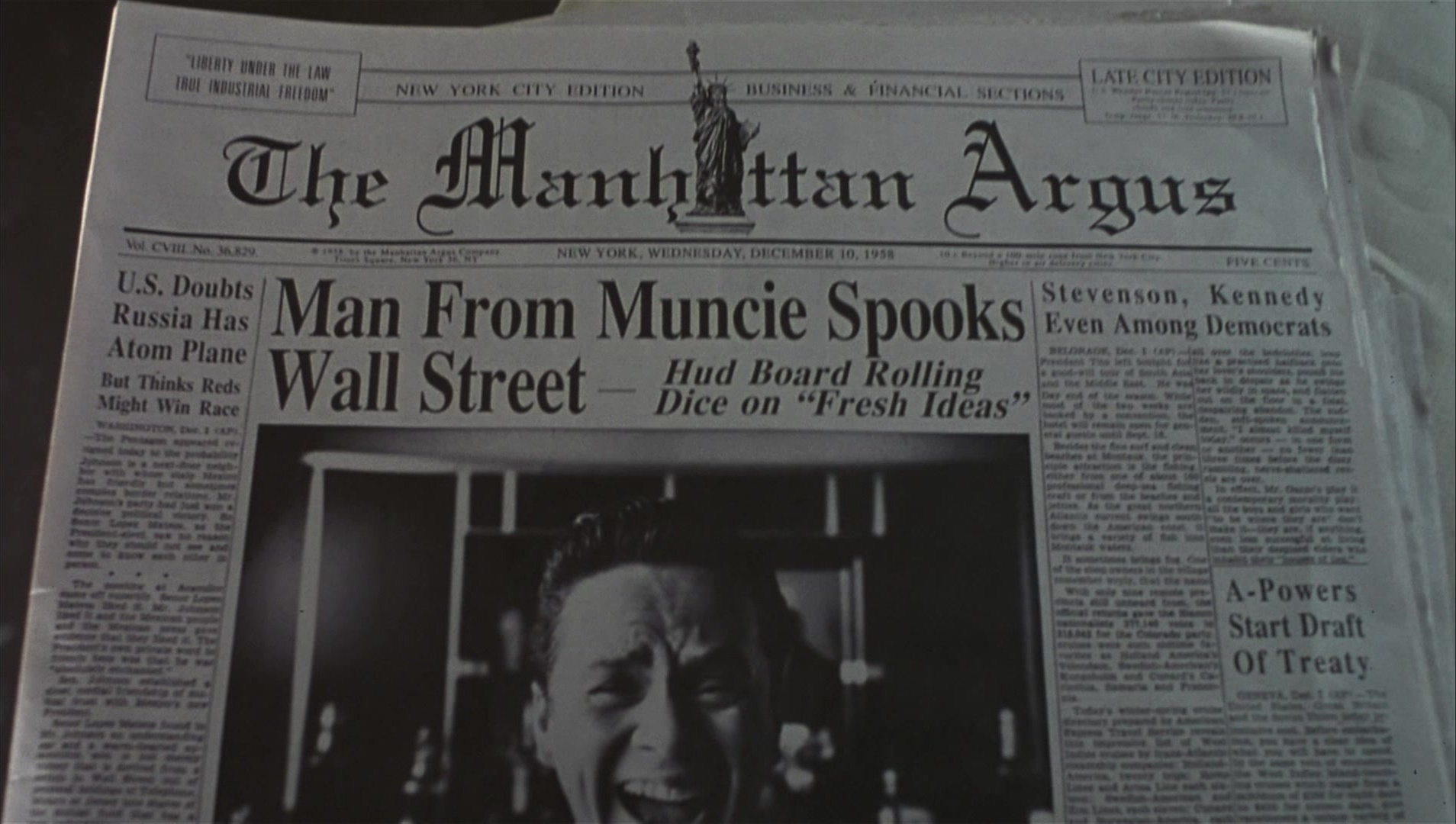 The Hudsucker Proxy (1994), wide, 1.77:1 — film still