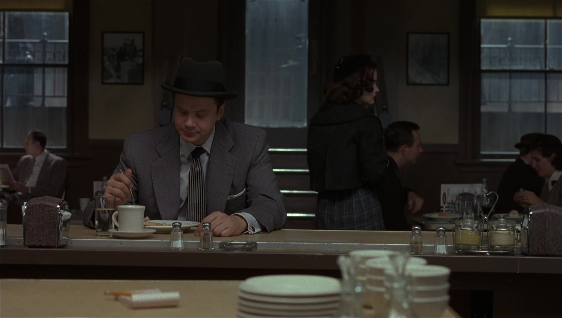 The Hudsucker Proxy (1994), wide, 1.77:1 — film still