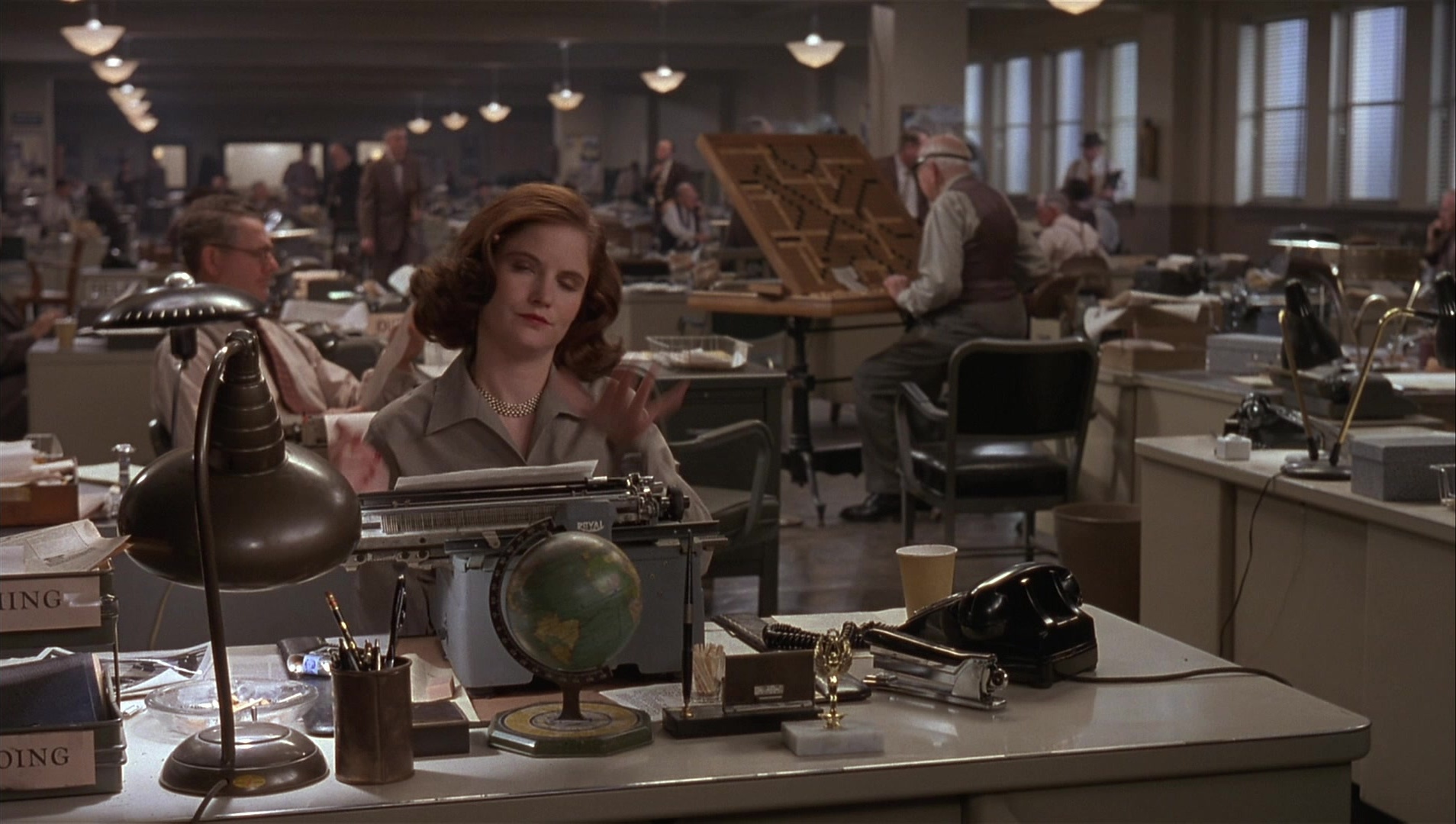 The Hudsucker Proxy (1994), wide, 1.77:1 — film still