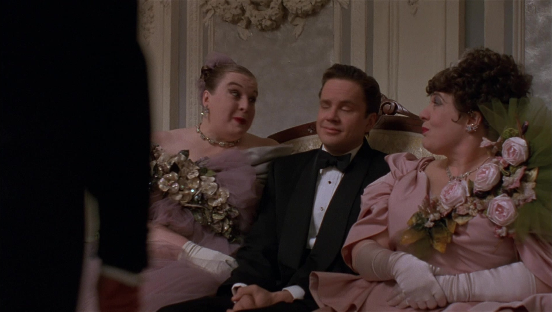 The Hudsucker Proxy (1994), wide, 1.77:1 — film still