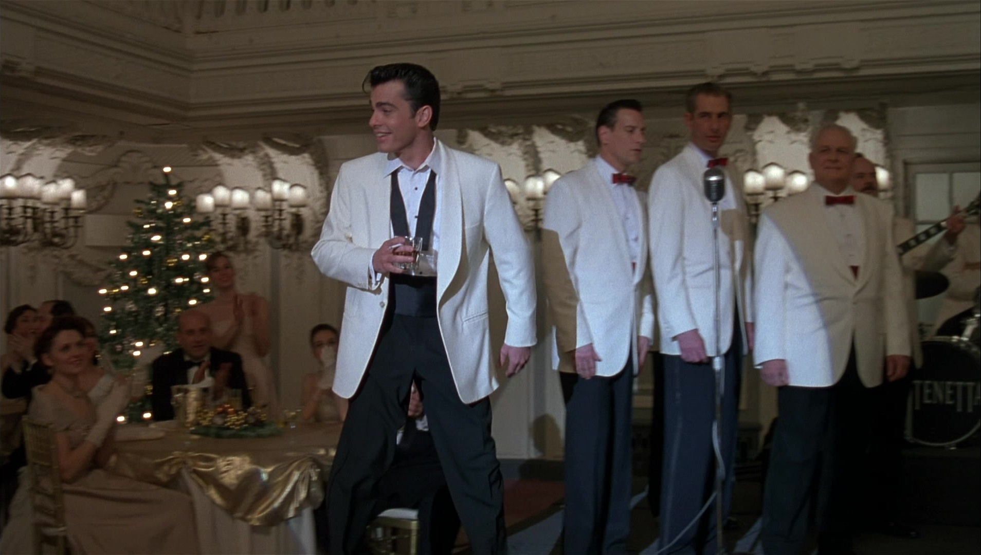 The Hudsucker Proxy (1994), wide, 1.77:1 — film still
