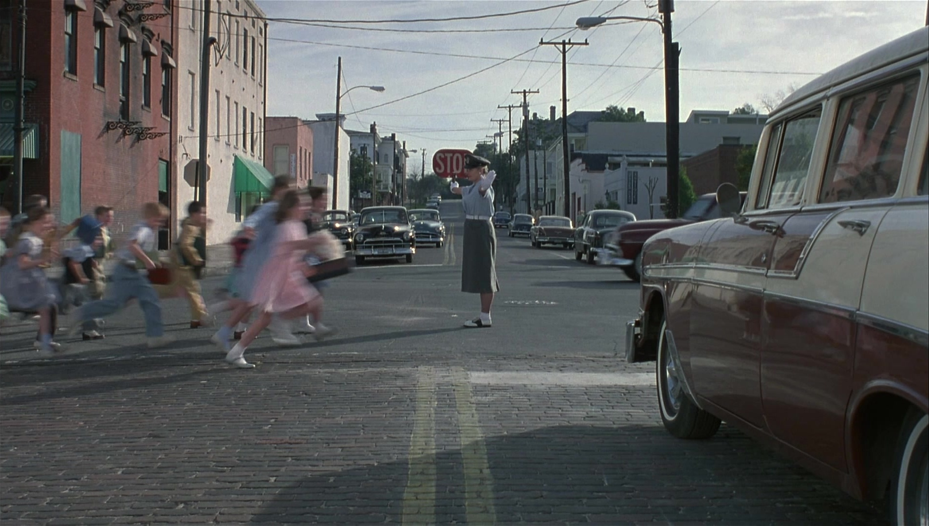 The Hudsucker Proxy (1994), wide, 1.77:1 — film still
