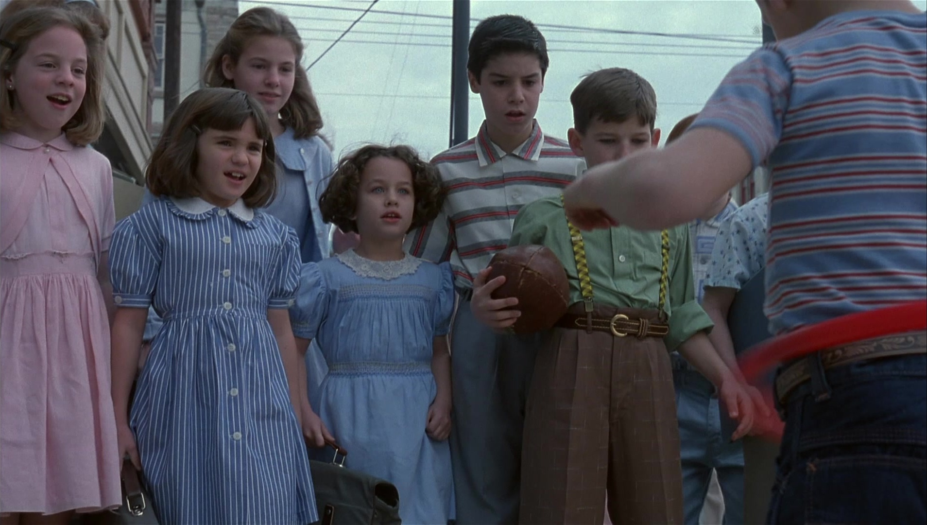 The Hudsucker Proxy (1994), wide, 1.77:1 — film still