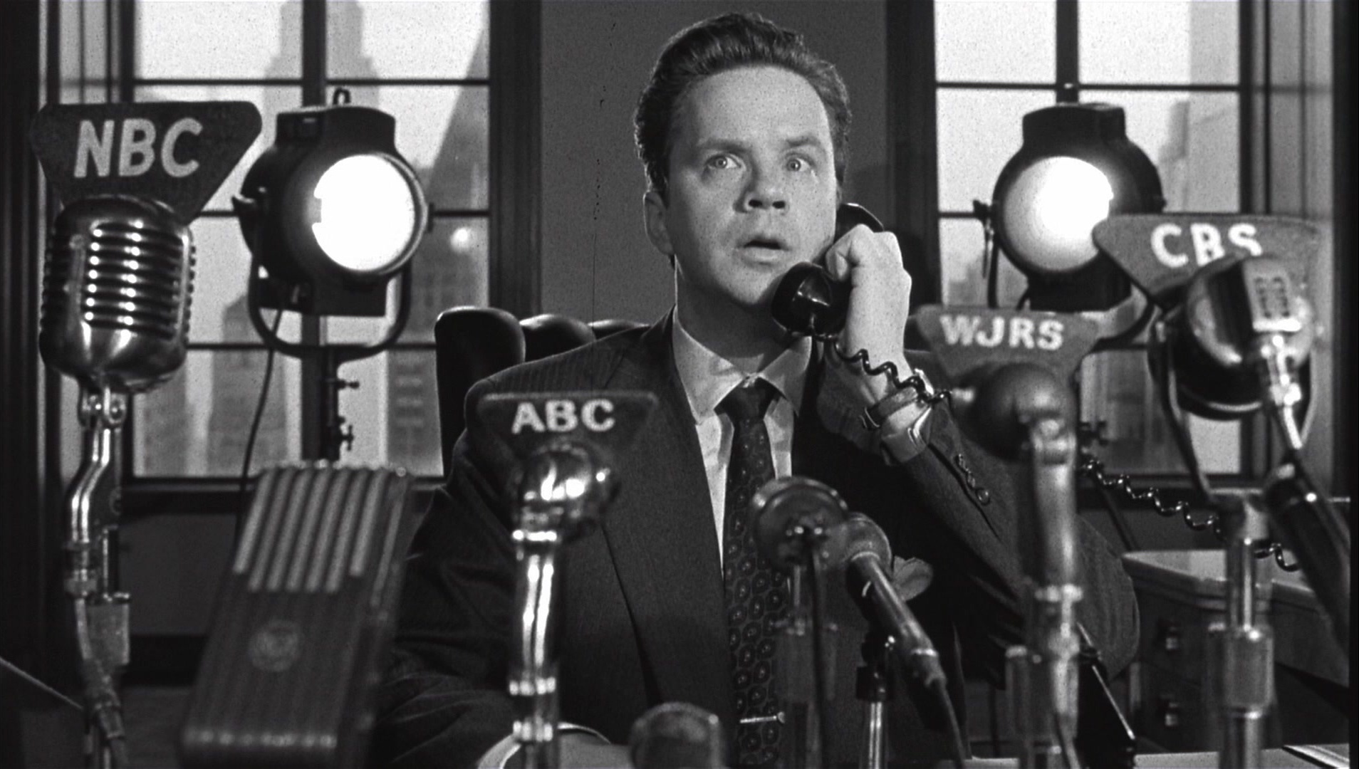 The Hudsucker Proxy (1994), wide, 1.77:1 — film still