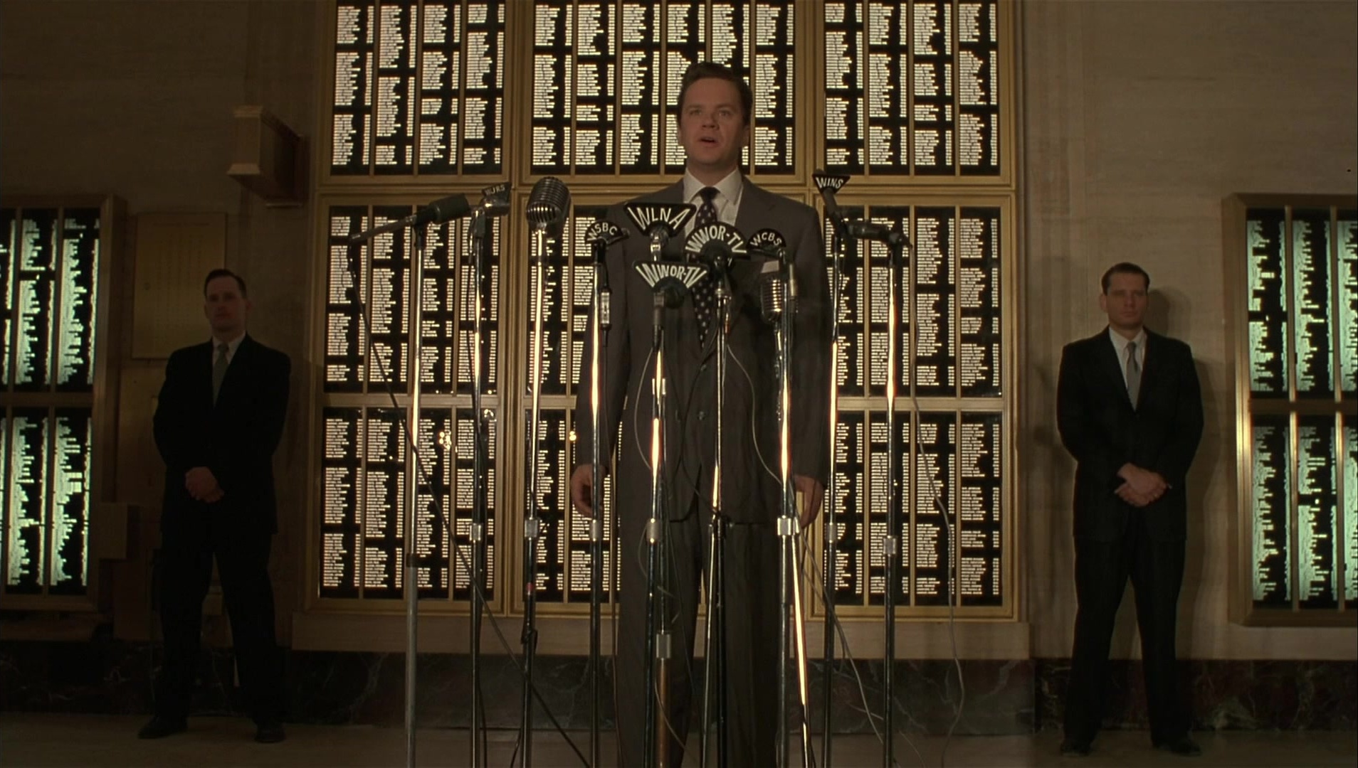 The Hudsucker Proxy (1994), wide, 1.77:1 — film still