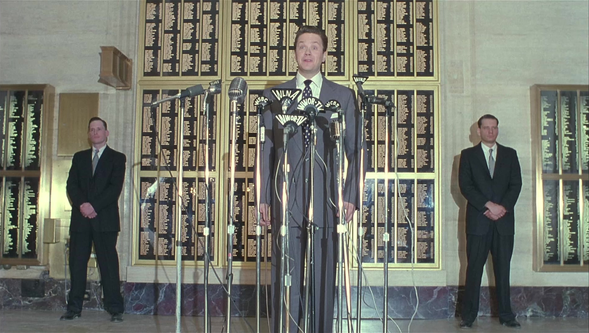 The Hudsucker Proxy (1994), wide, 1.77:1 — film still