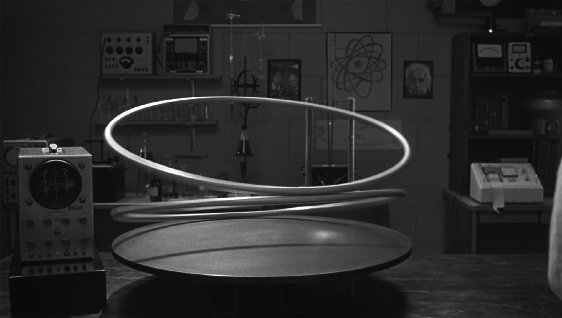 The Hudsucker Proxy (1994), wide, 1.77:1 — film still