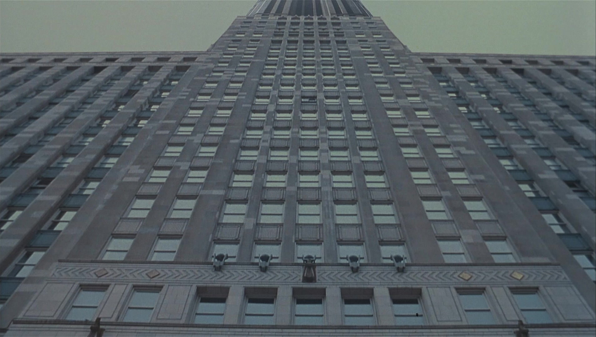 The Hudsucker Proxy (1994), wide, 1.77:1 — film still