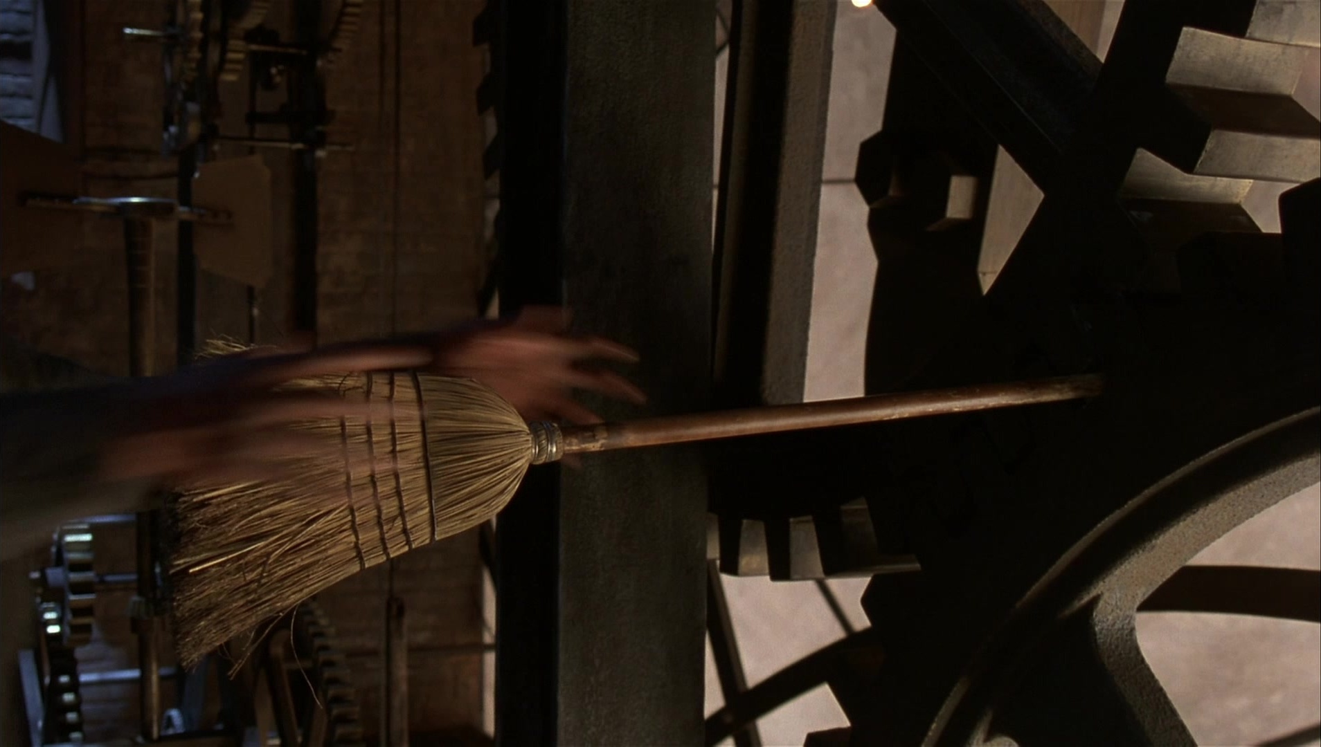 The Hudsucker Proxy (1994), wide, 1.77:1 — film still
