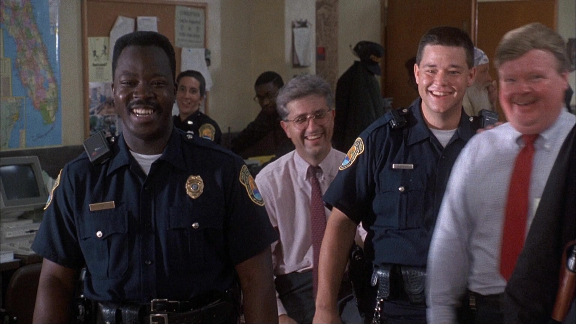 Ace Ventura: Pet Detective (1993), wide, 1.78:1 — film still