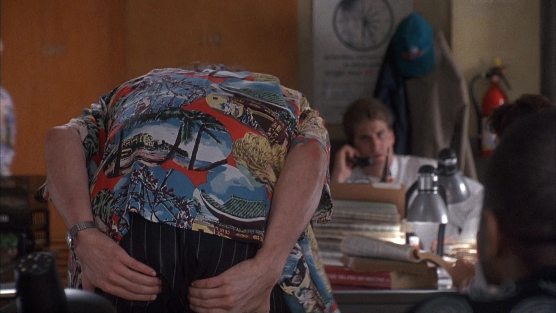 Ace Ventura: Pet Detective (1993), wide, 1.78:1 — film still